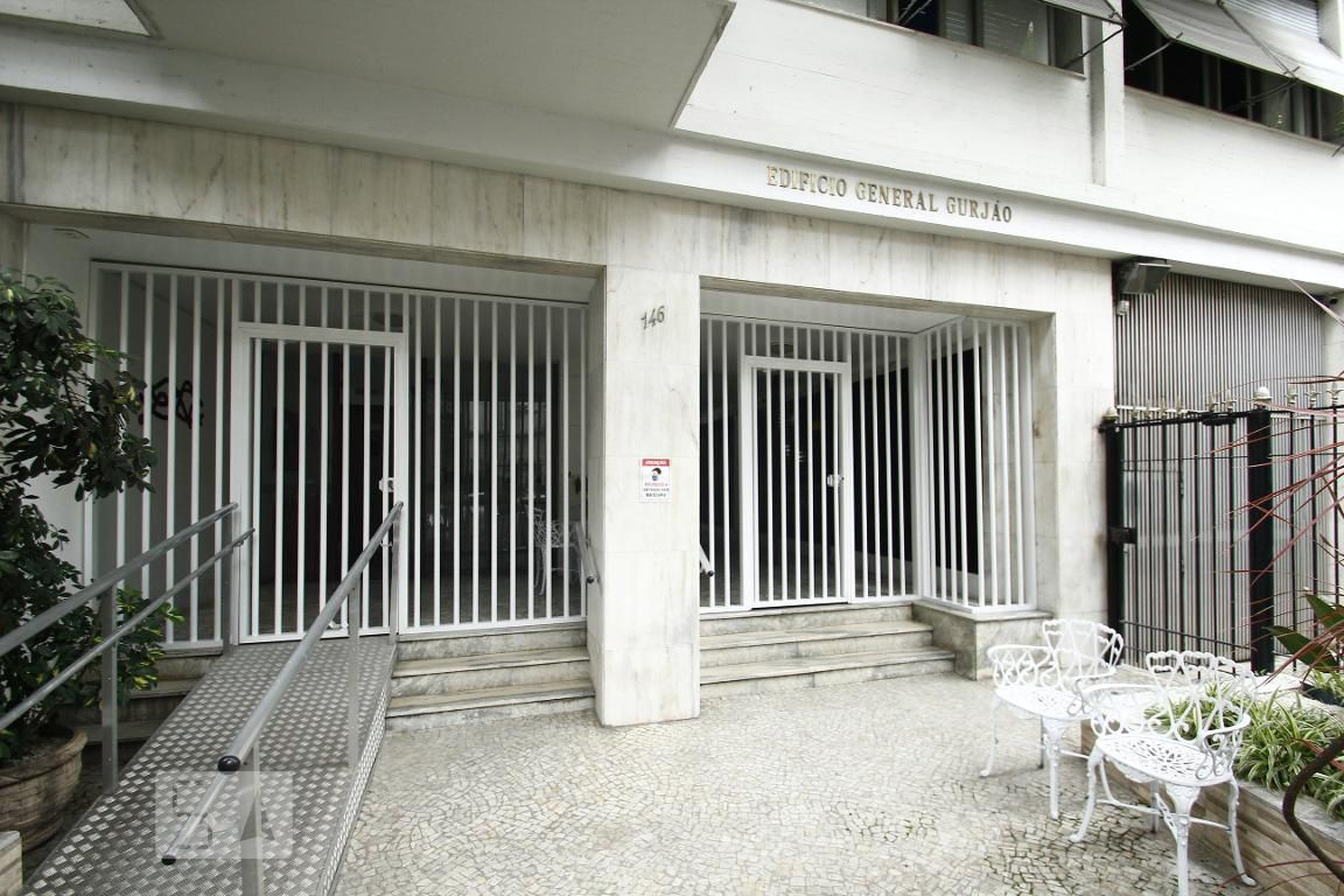 Entrada - Edificio General Gurjao