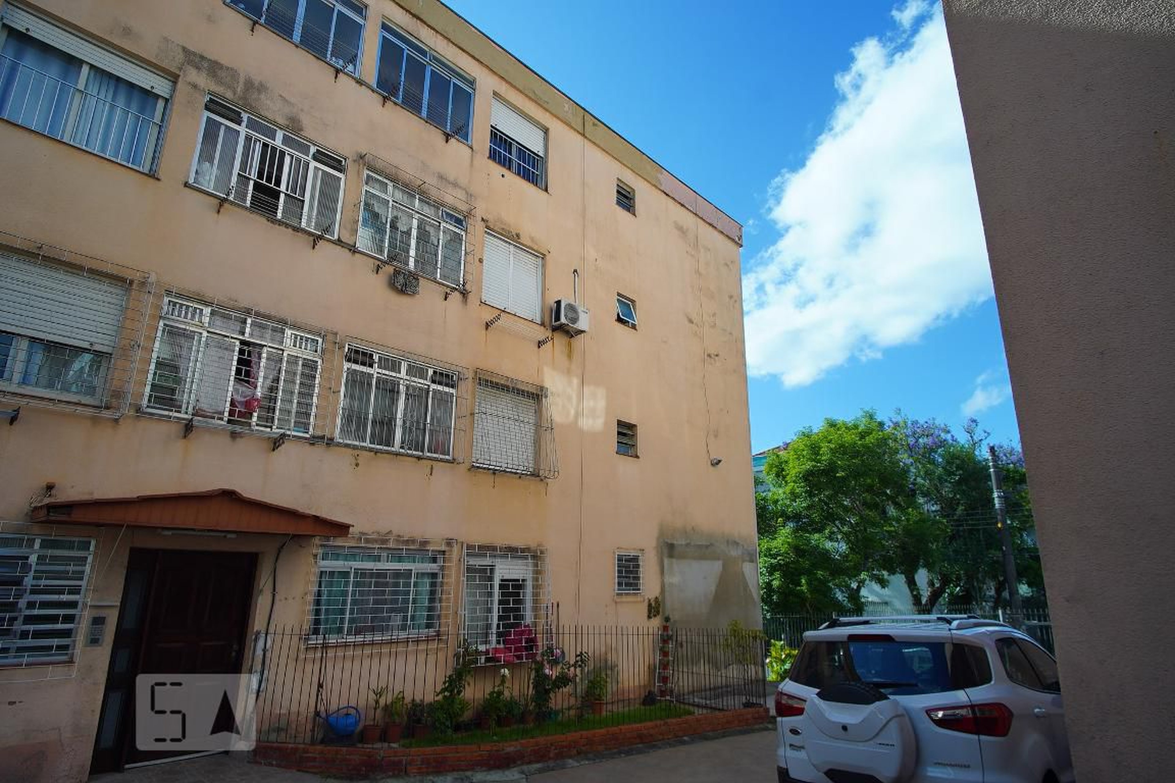 Fachada do Condomínio Edifício Itatiaia