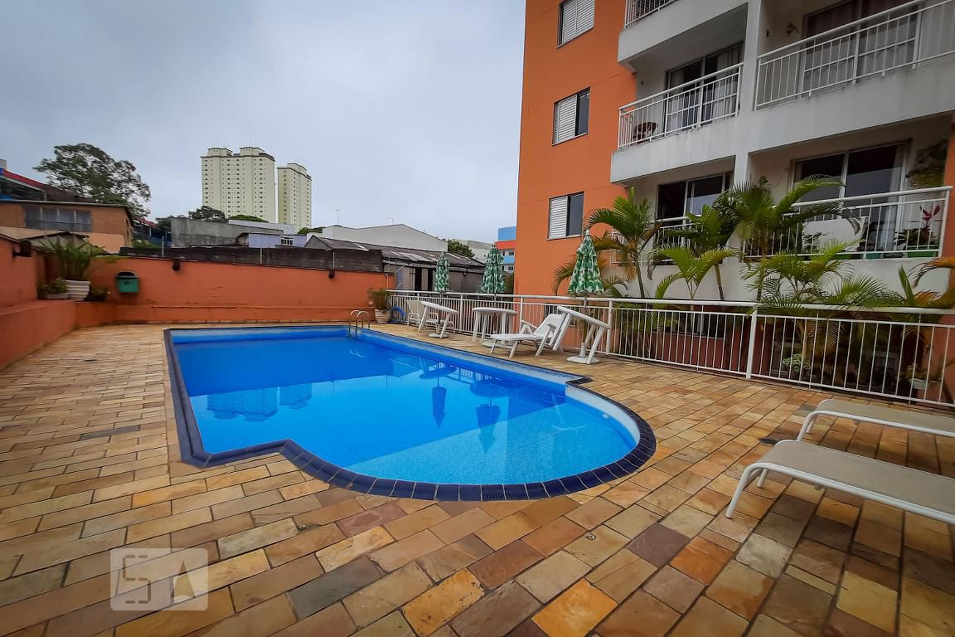 Piscina - Edifício Provence