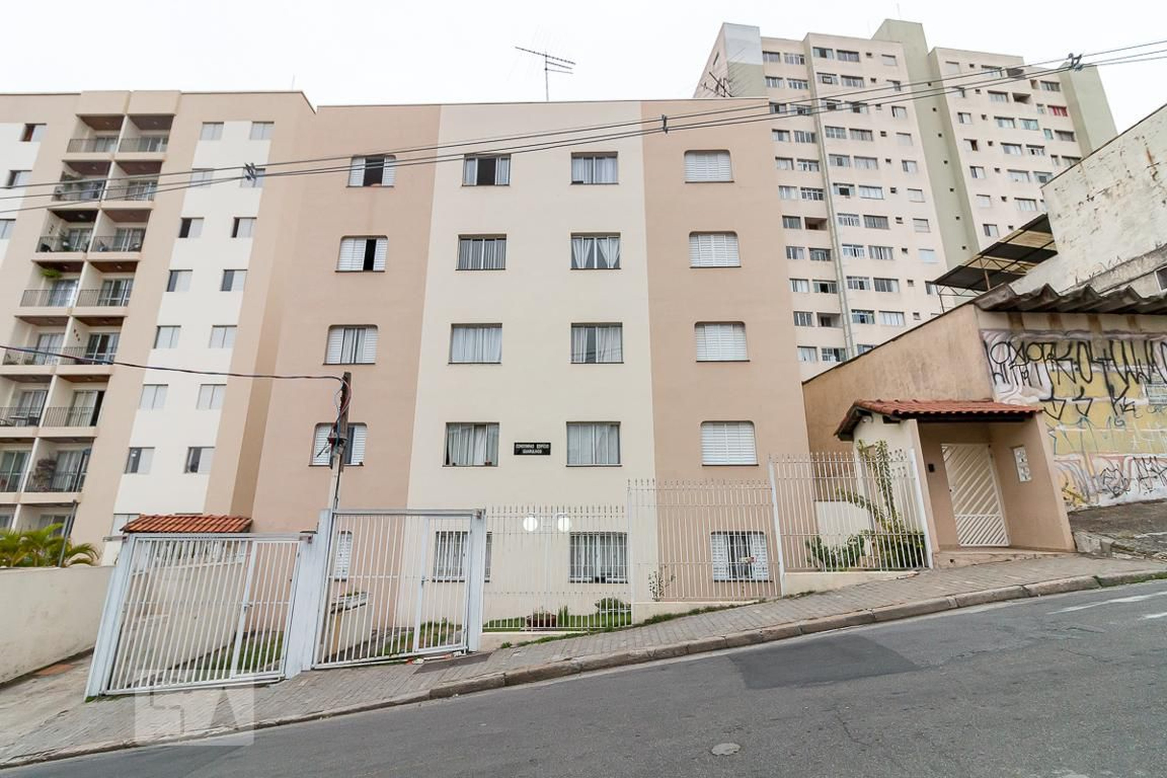 Fachada do prédio Condomínio Guarulhos