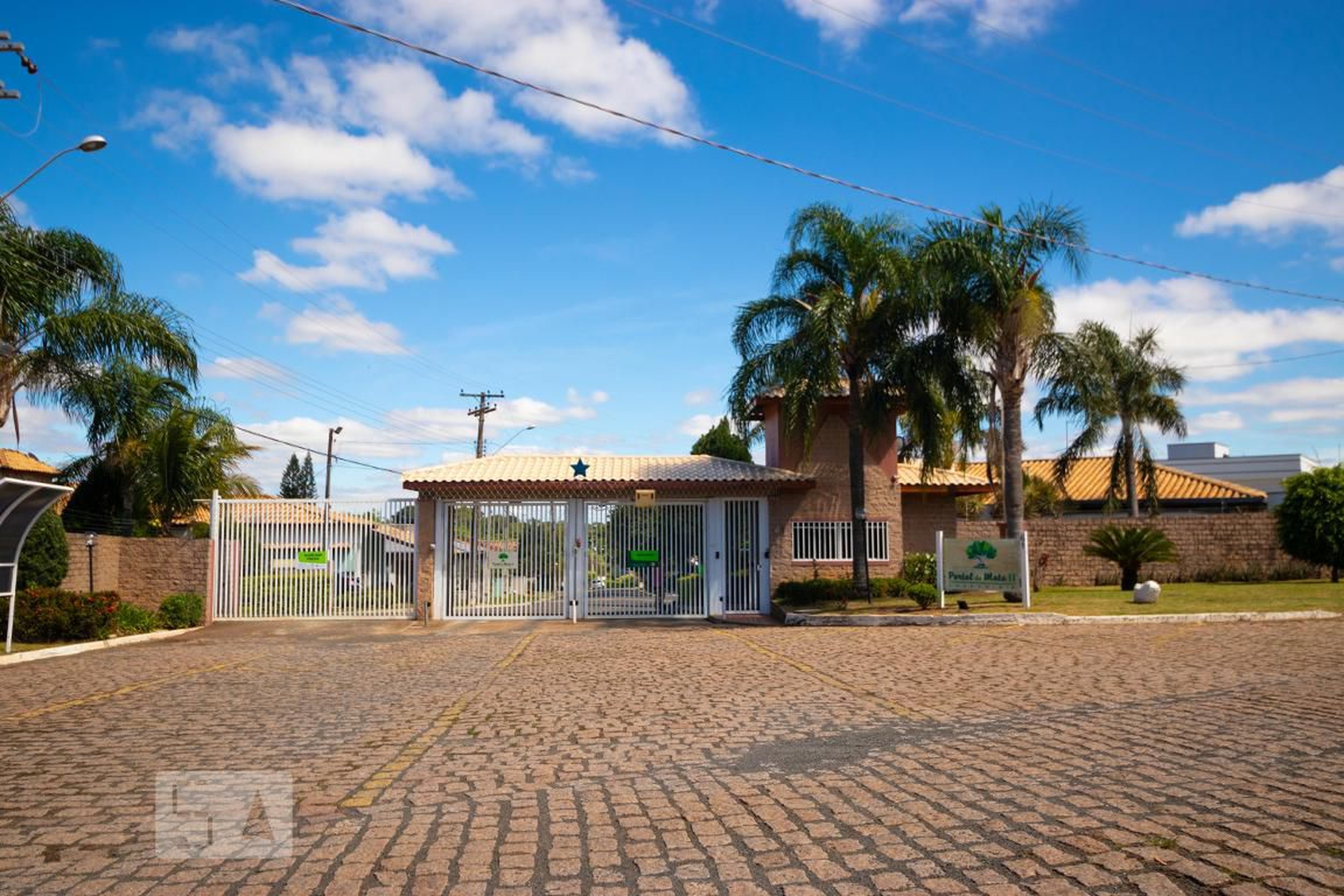 Fachada do Condomínio Condomínio Portal da Mata II