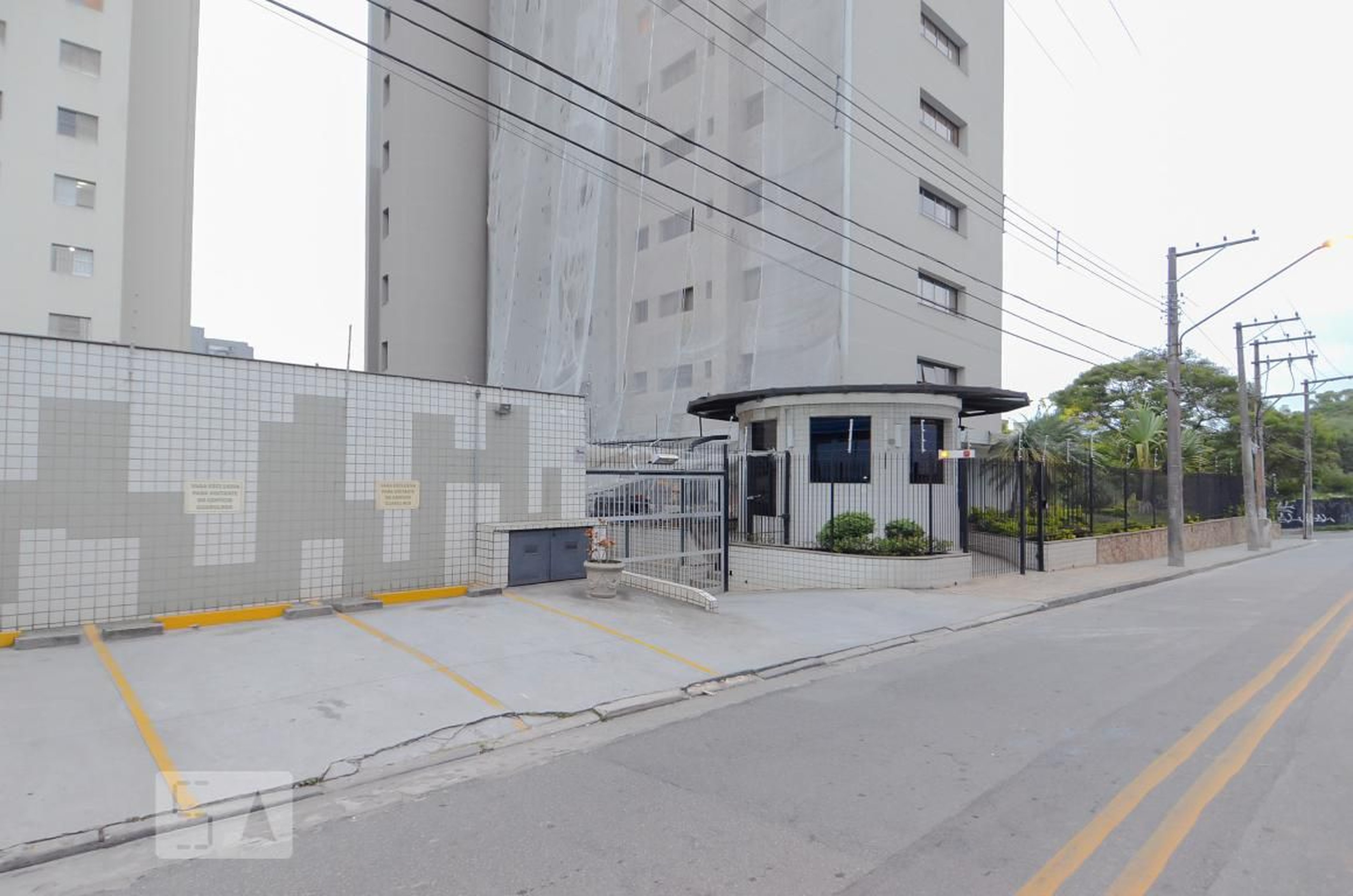 Fachada do Condomínio Edifício Guarulhos