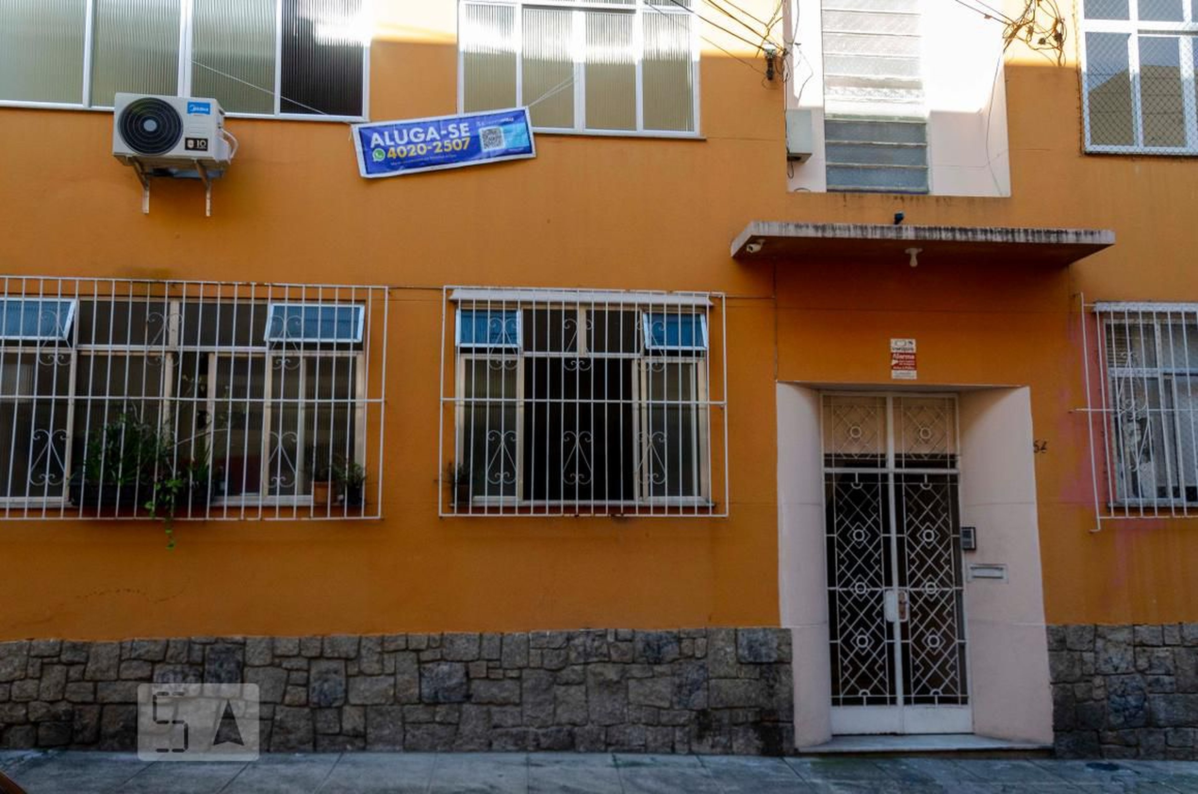 Fachada Condomínio Nenhum