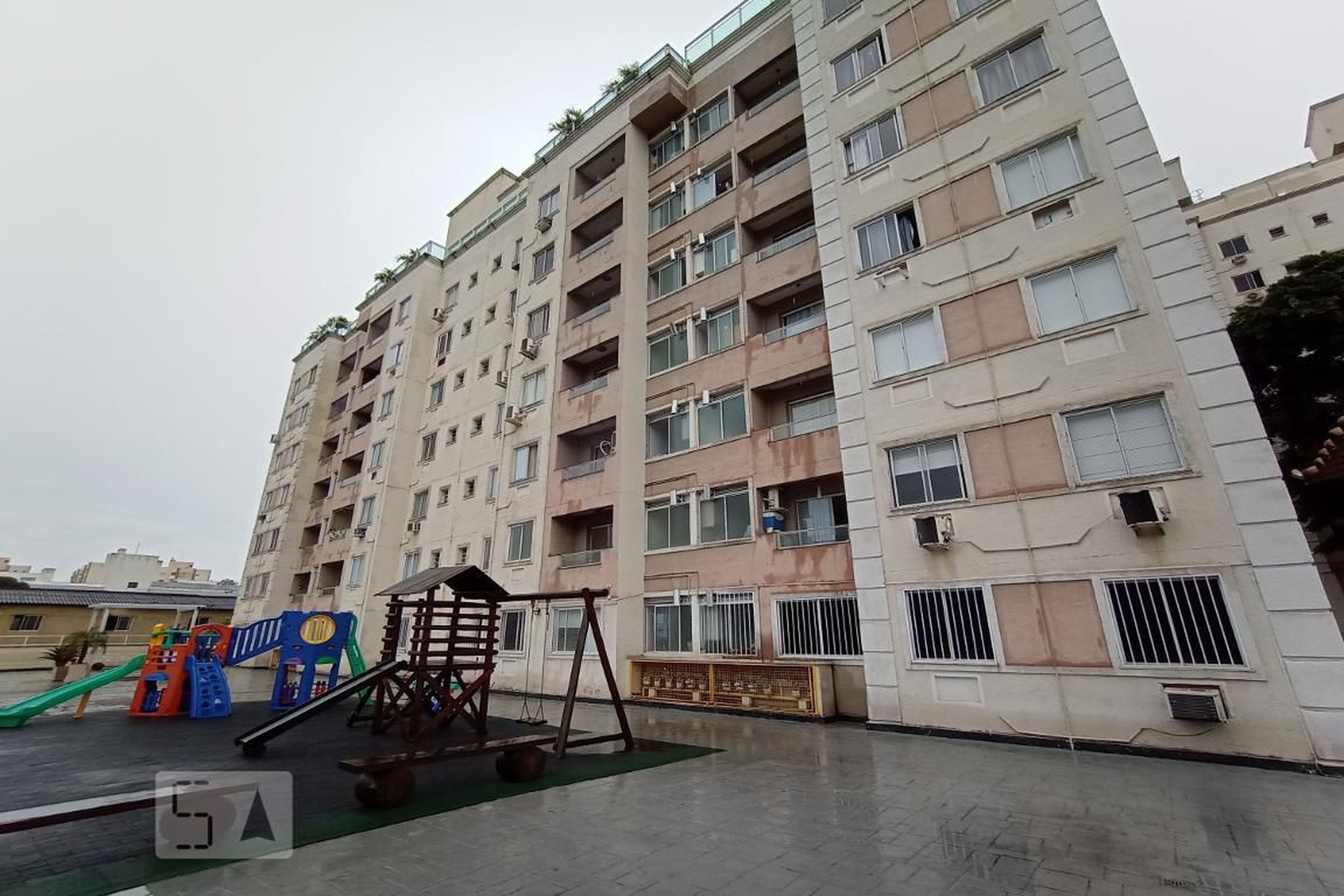 Fachada do Condomínio Condomínio Spazio Recriart