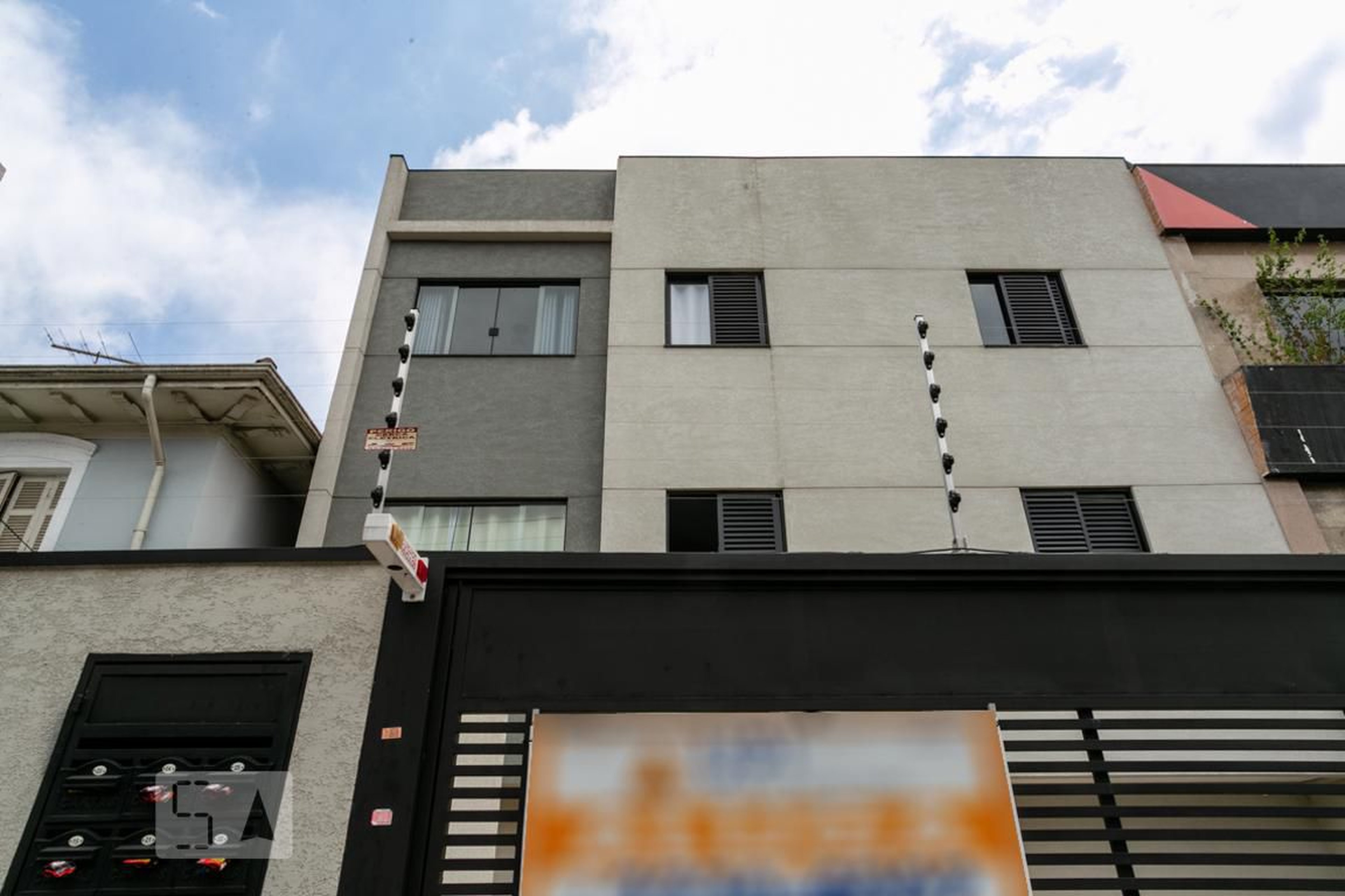 Fachada do prédio Condomínio Azaléia