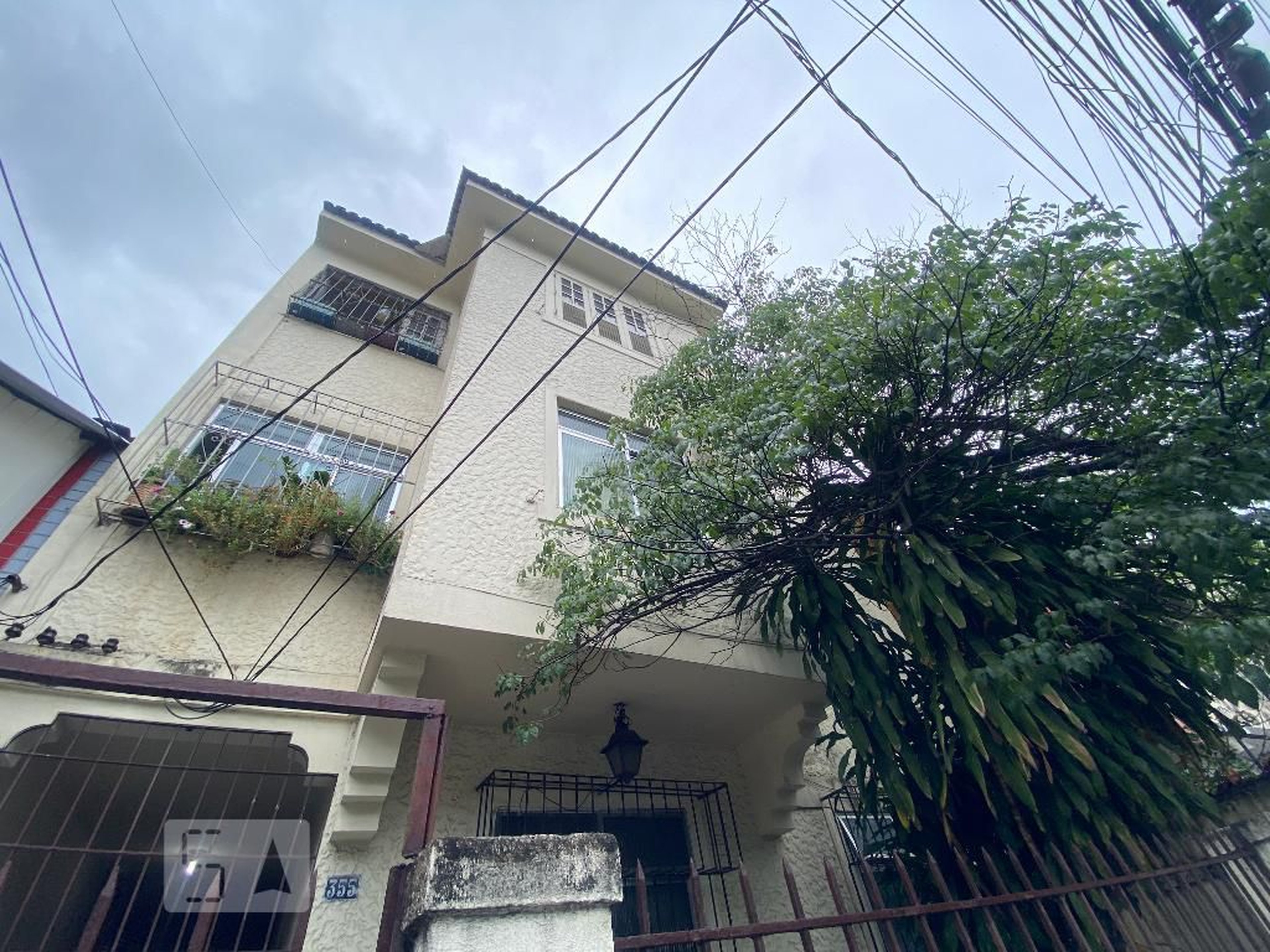 Fachada Condomínio em Rua Visconde de Santa Isabel, 355