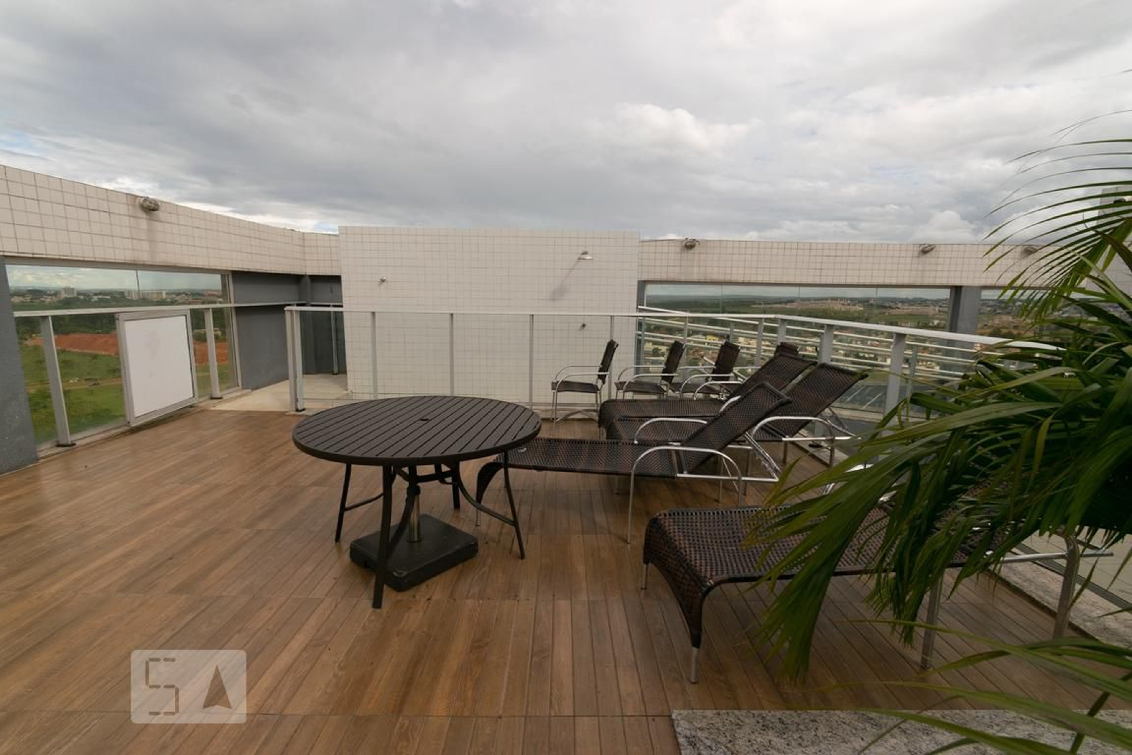 Piscina - Toronto Mall & Residence