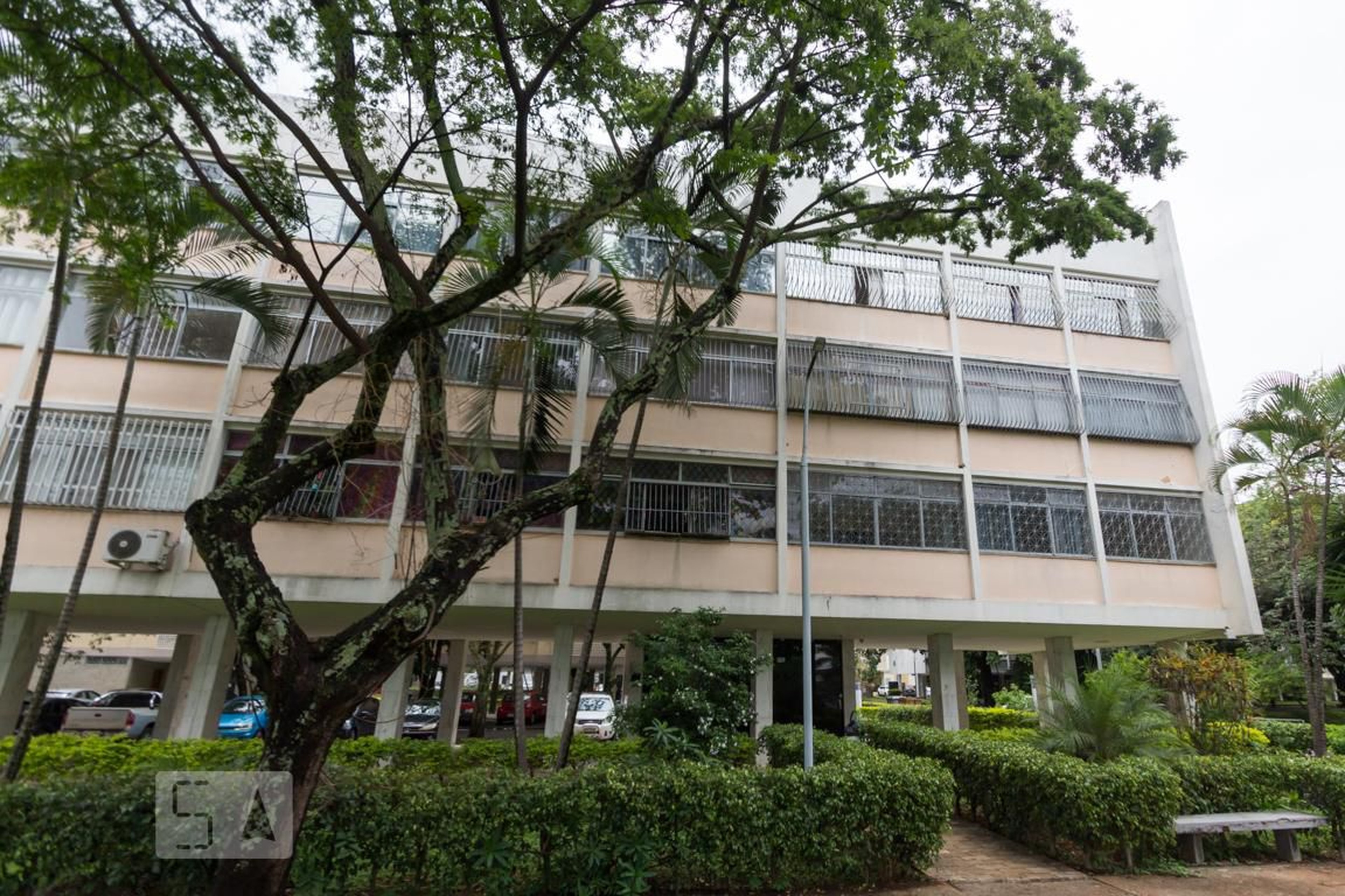 Fachada Condomínio em Sqn 409, Bloco Q