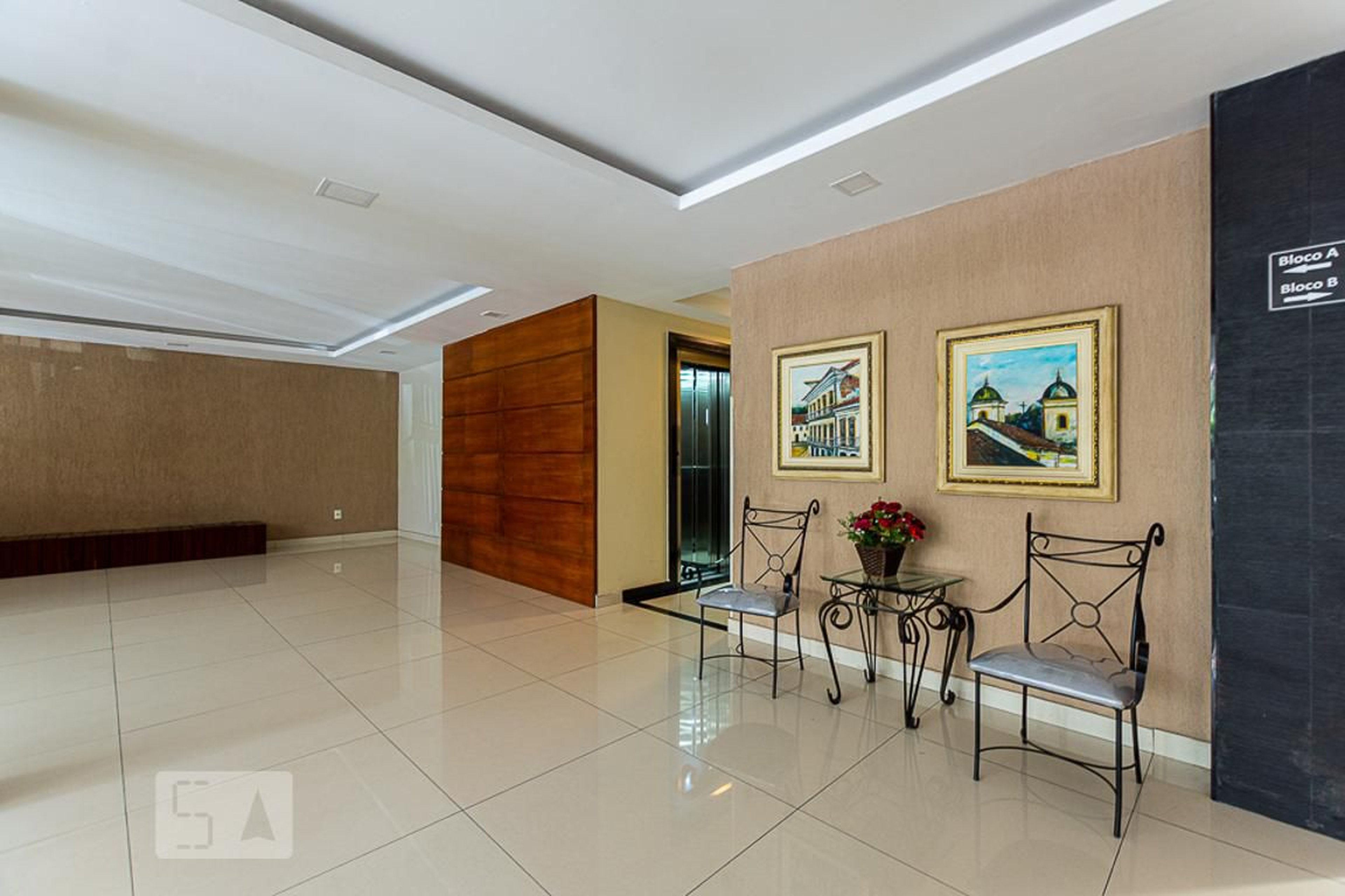 Hall de Entrada - Adolpho de Assis Vieira