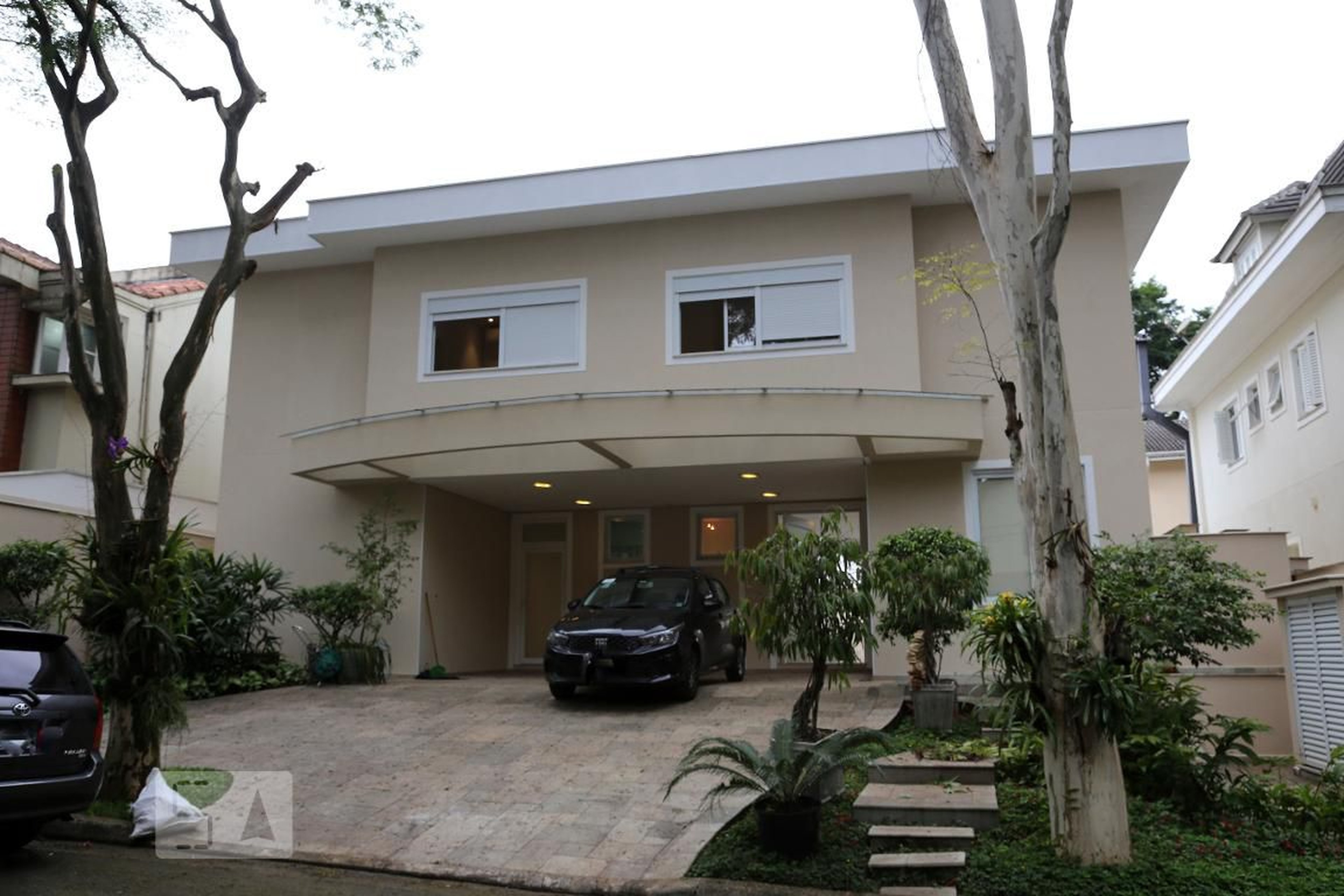 Fachada Condomínio em Rua Antônio Carlos Salles Filho, 22