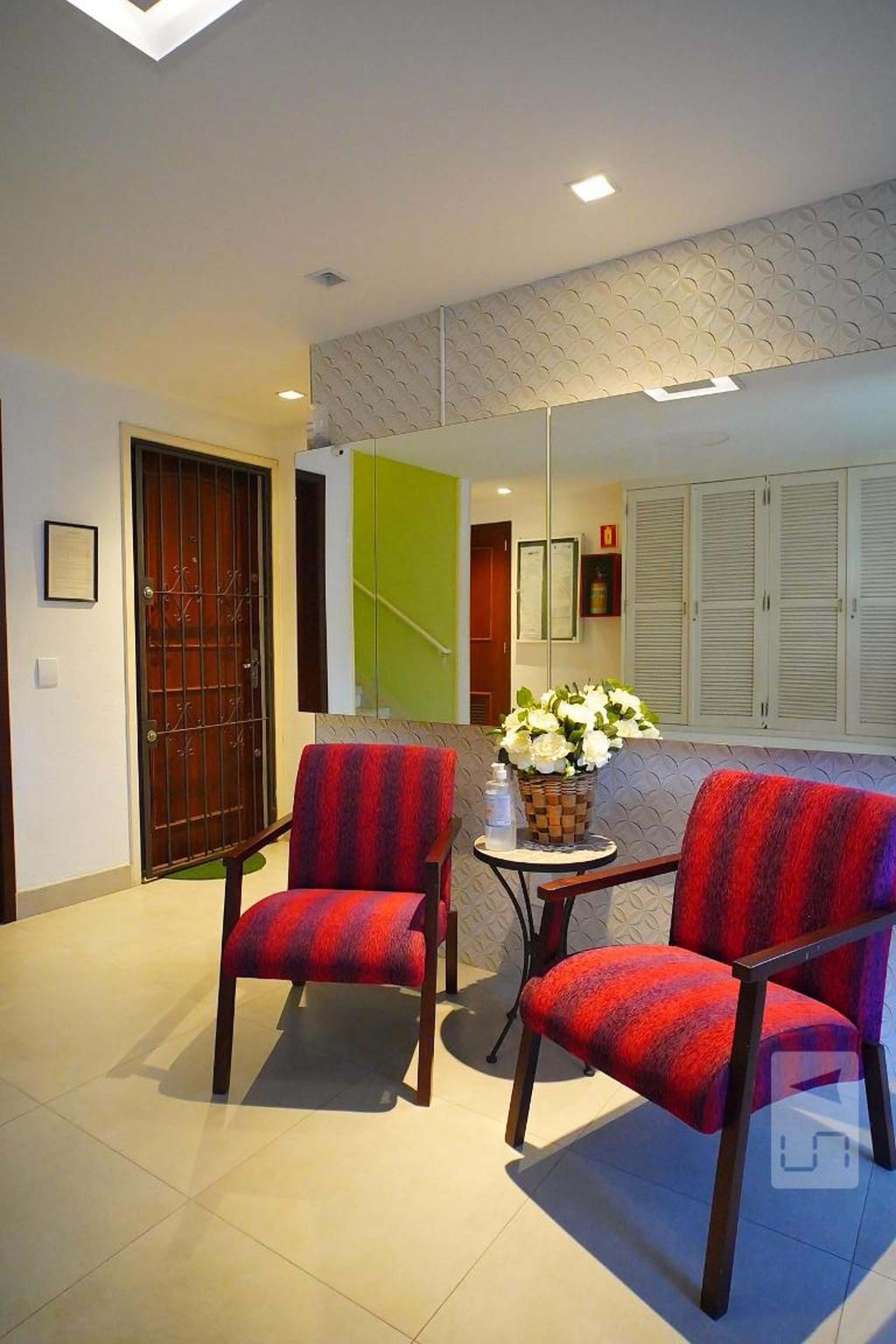 Hall de Entrada Condomínio Lago de Constanca