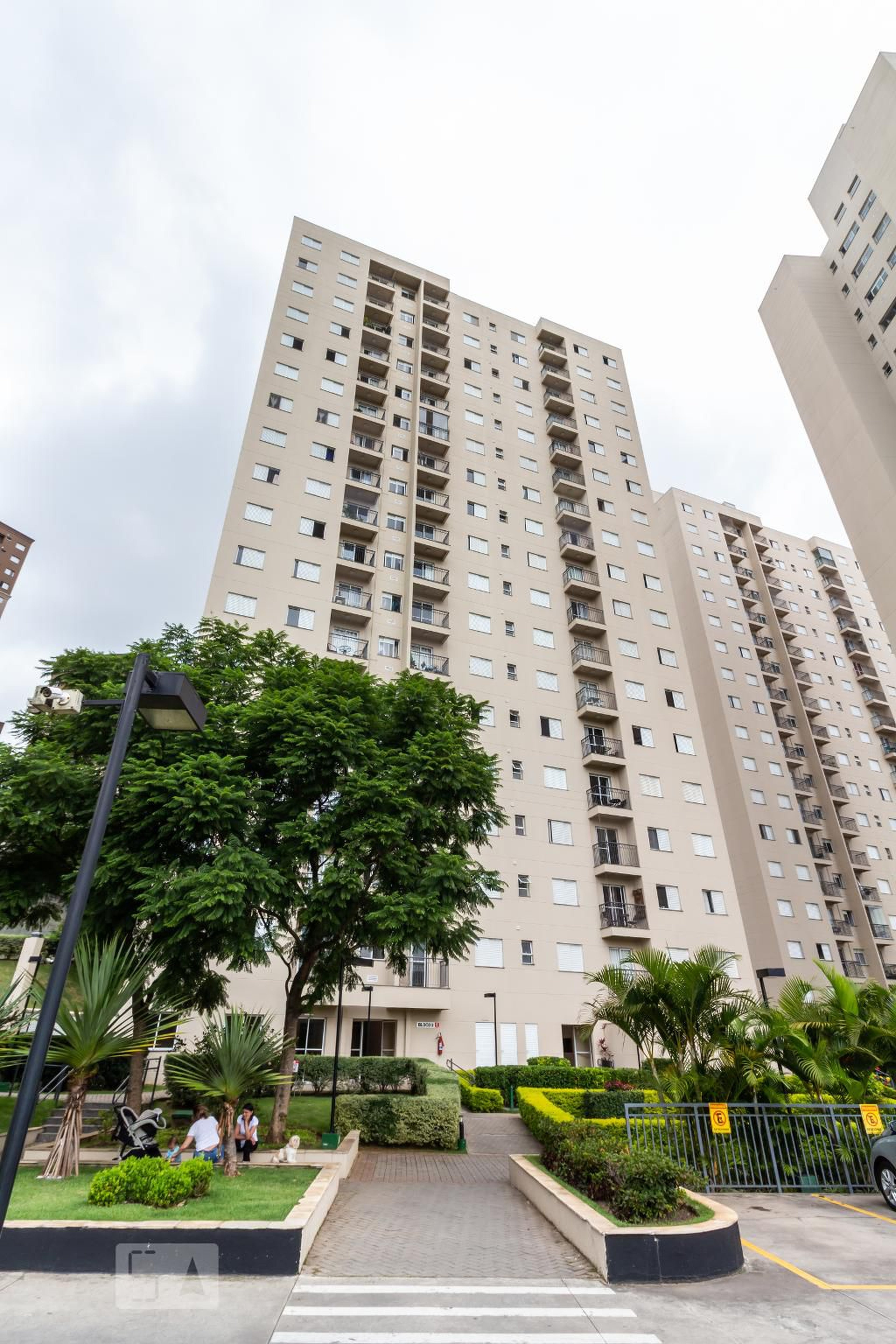 Fachada Condomínio em Rua Sol, 264