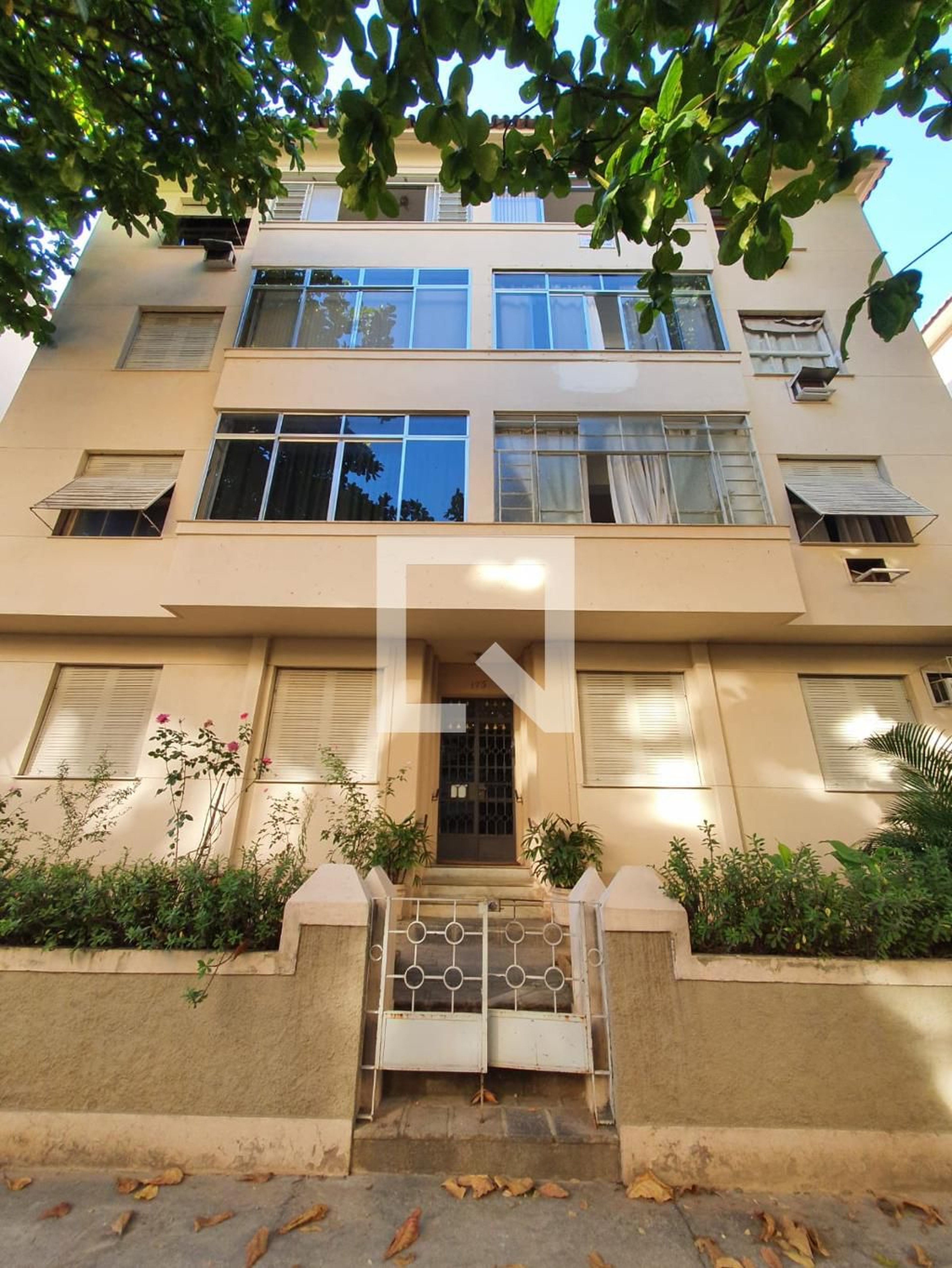 Fachada Condomínio Rua Dulce