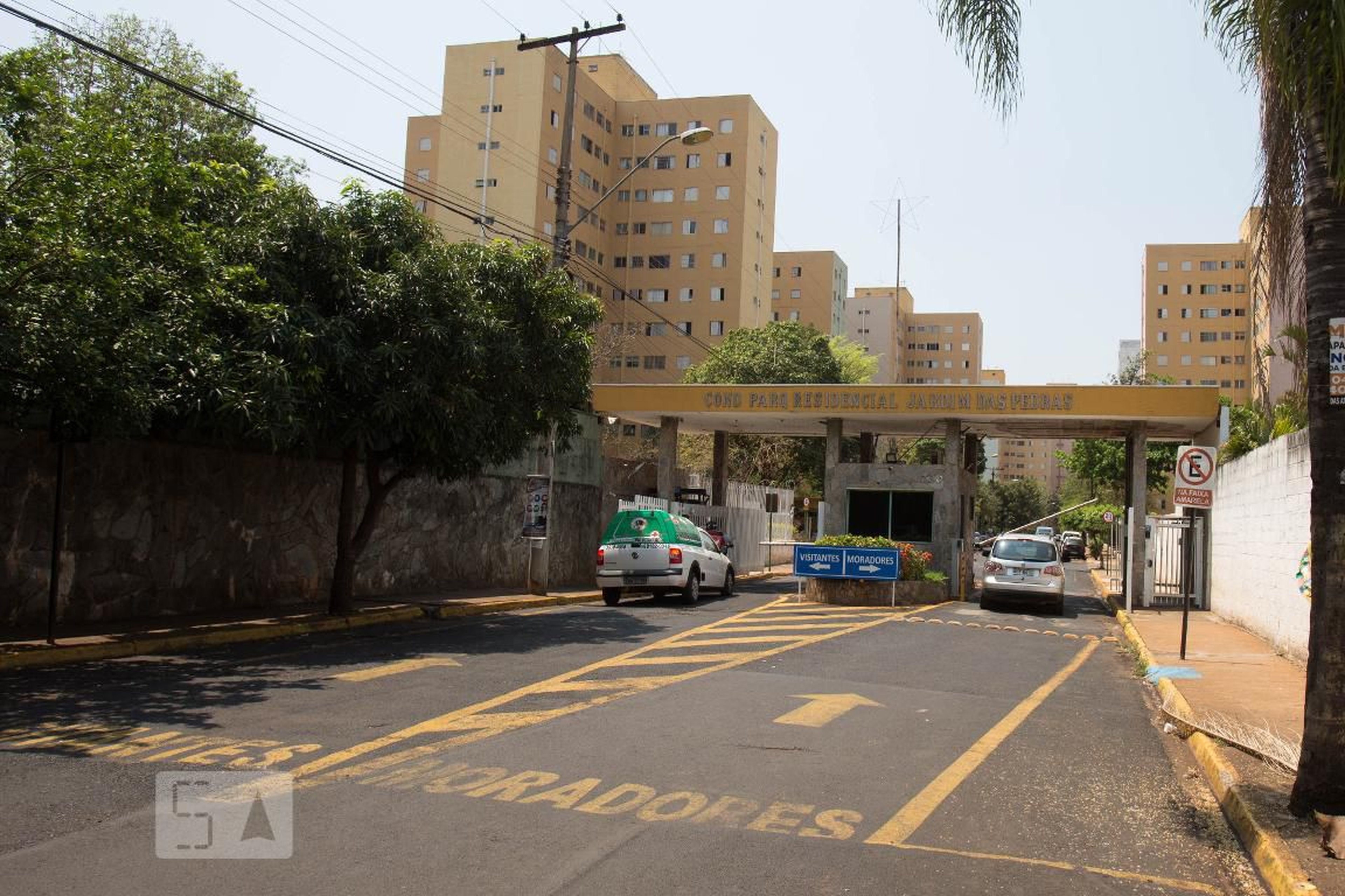 Fachada Condomínio Jardim das Pedras