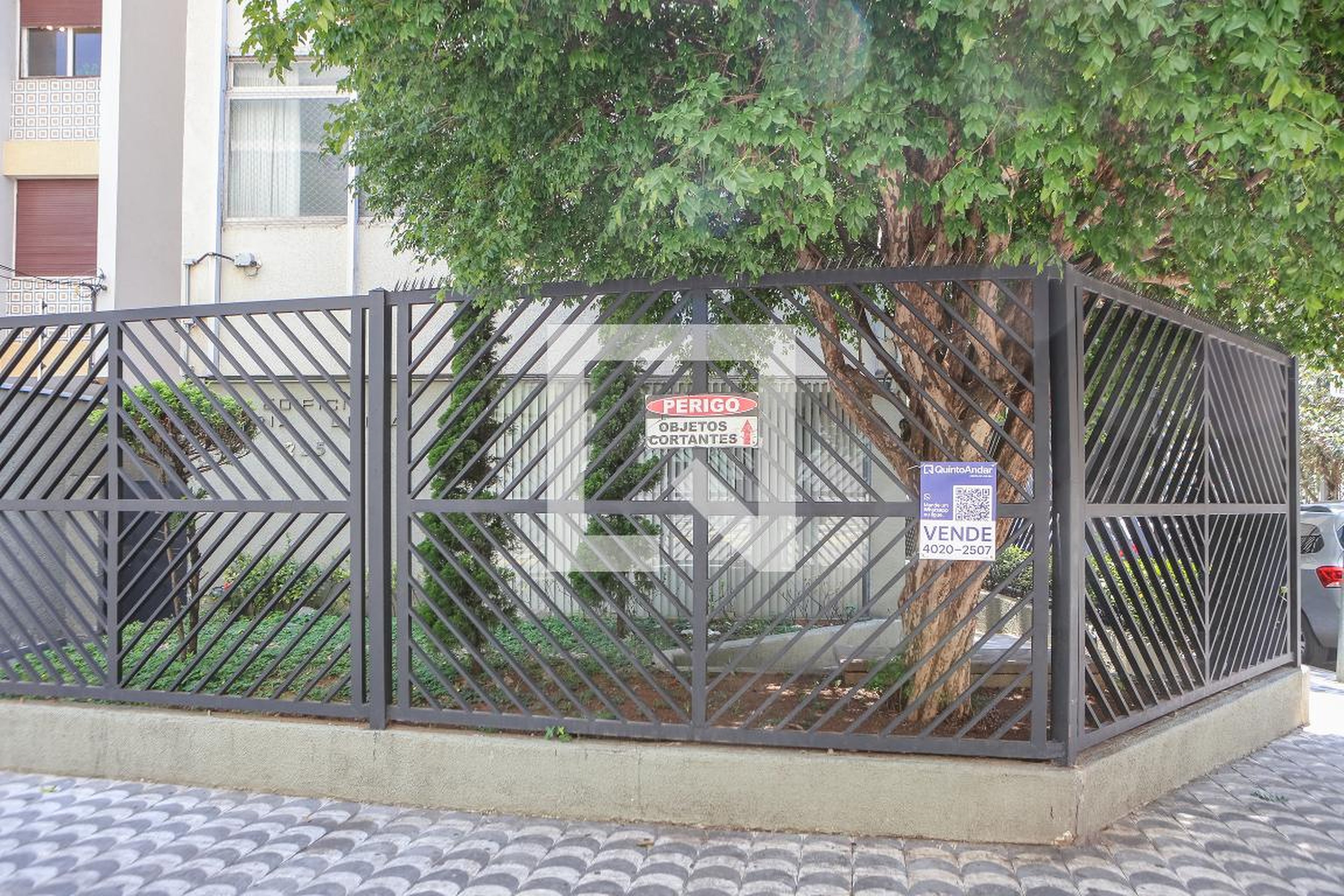 Fachada Condomínio em Rua Padre Antônio Tomás, 230