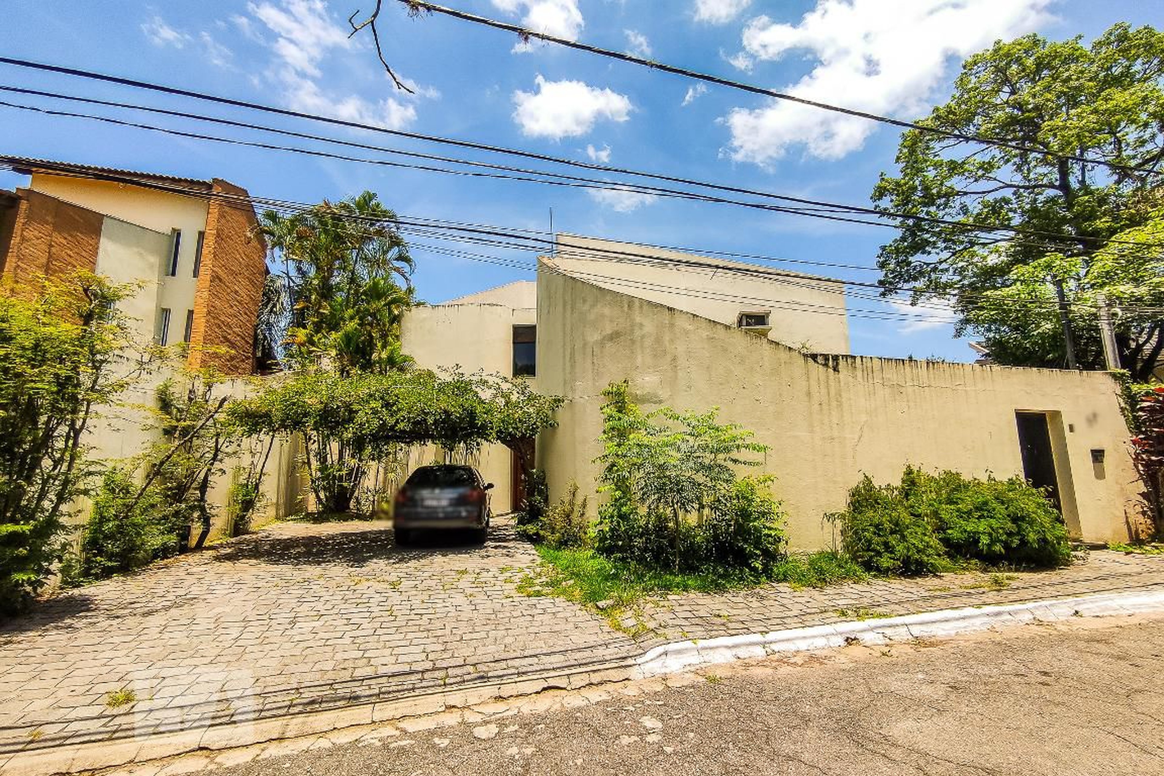 Fachada Condomínio em Rua Pio IV, 125