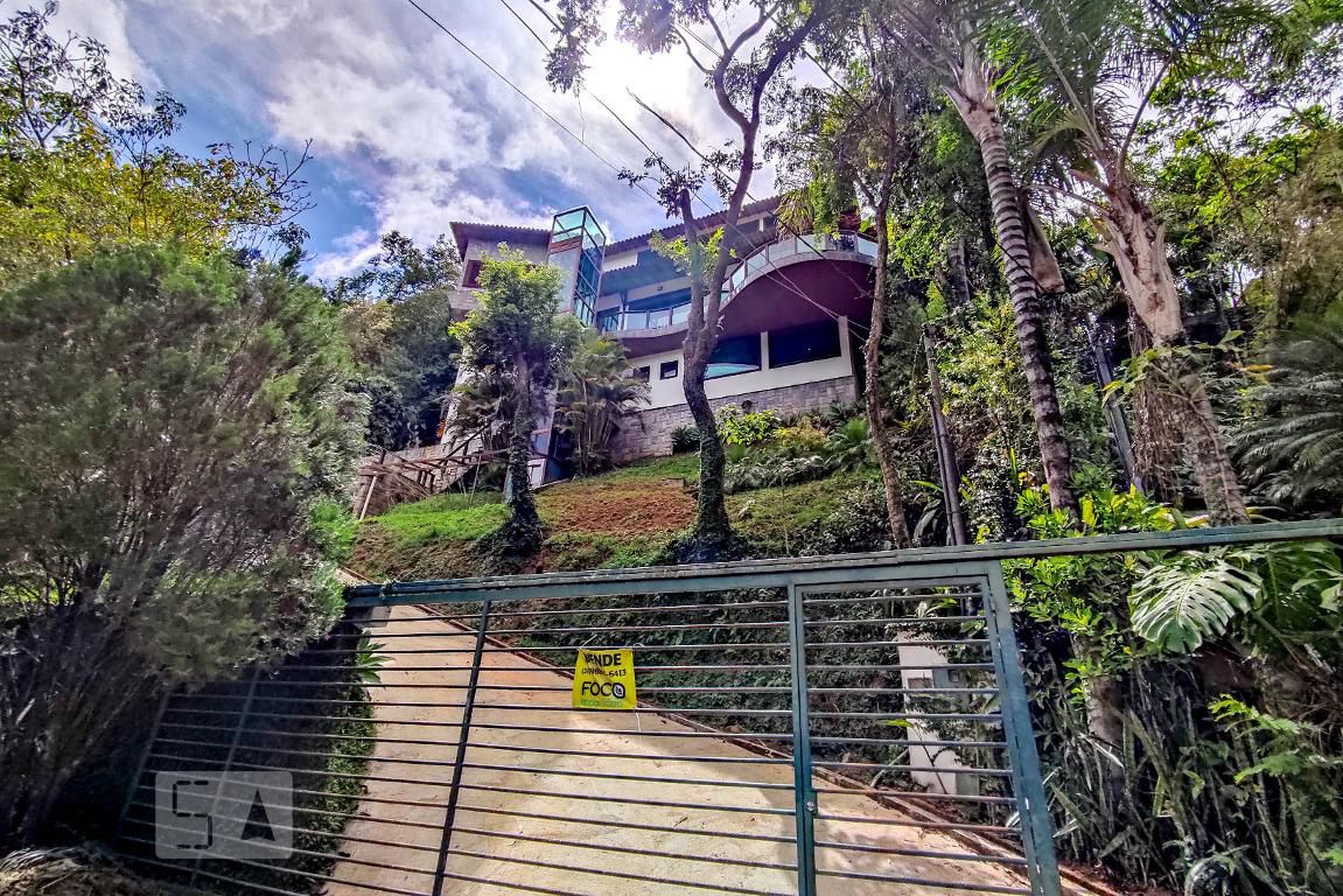 Fachada Condomínio em Alameda Serra do Cabral, 641