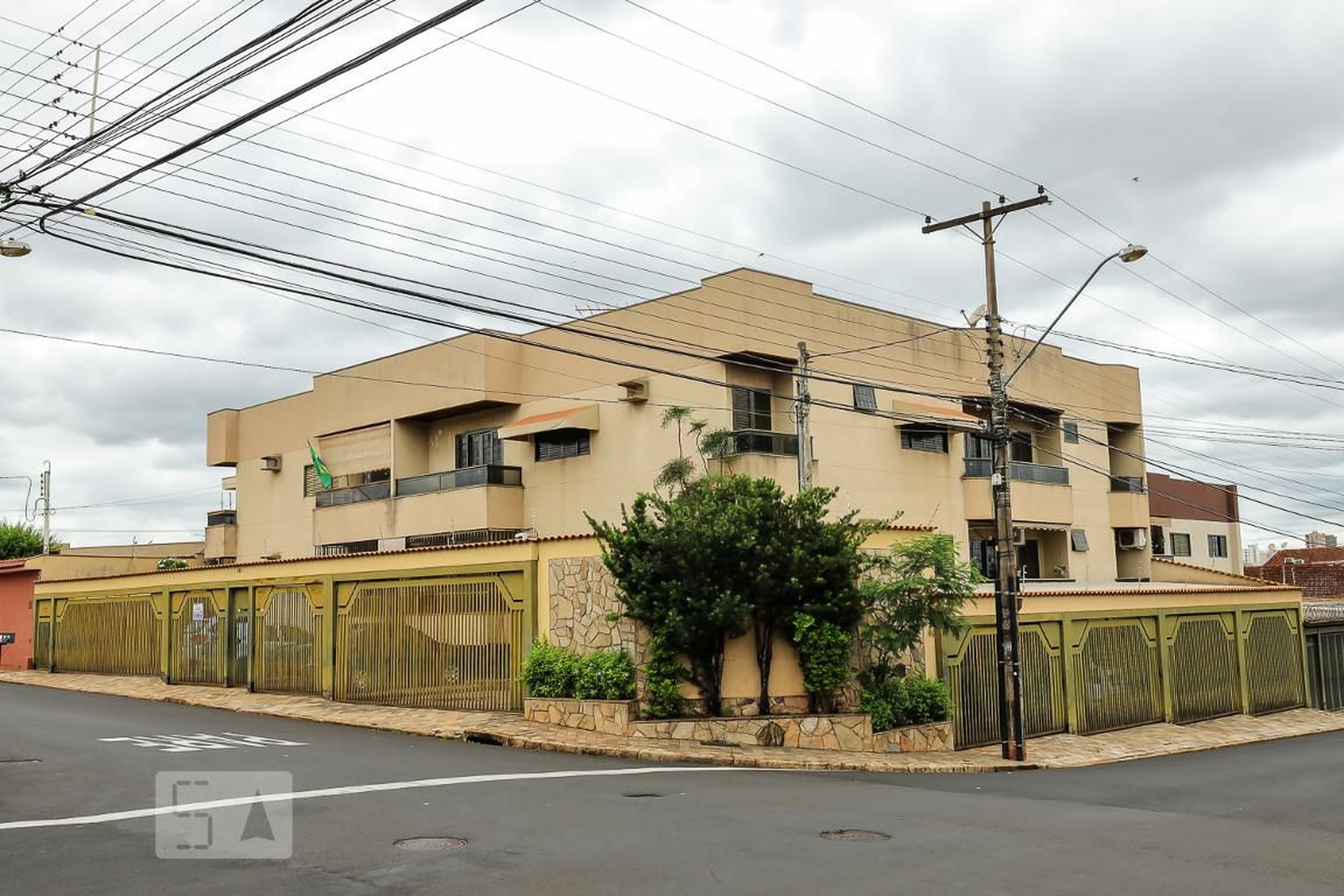 Fachada Condomínio em Rua Visconde de Taunay, 981