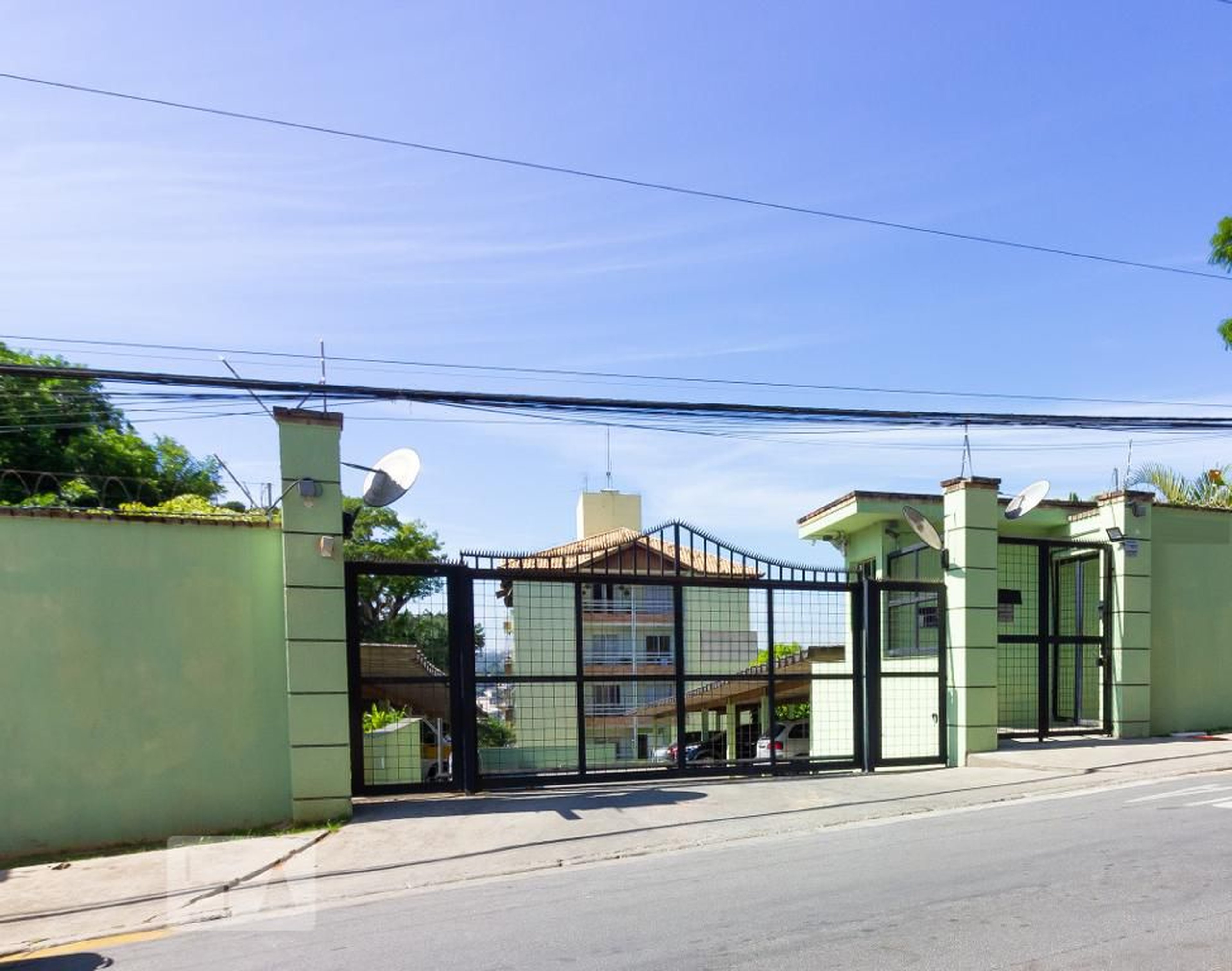 Fachada do Condomínio Residencial Sabiá