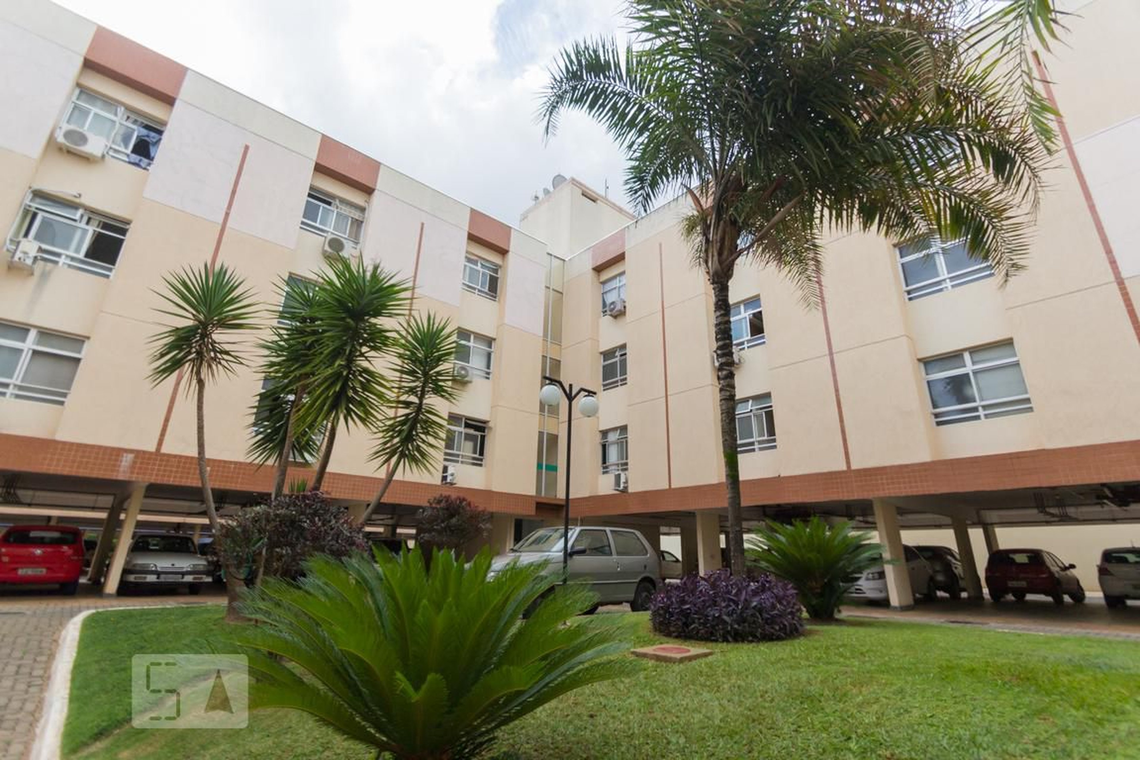 Fachada Condomínio em Sgan 911 Conjunto G, Bloco B