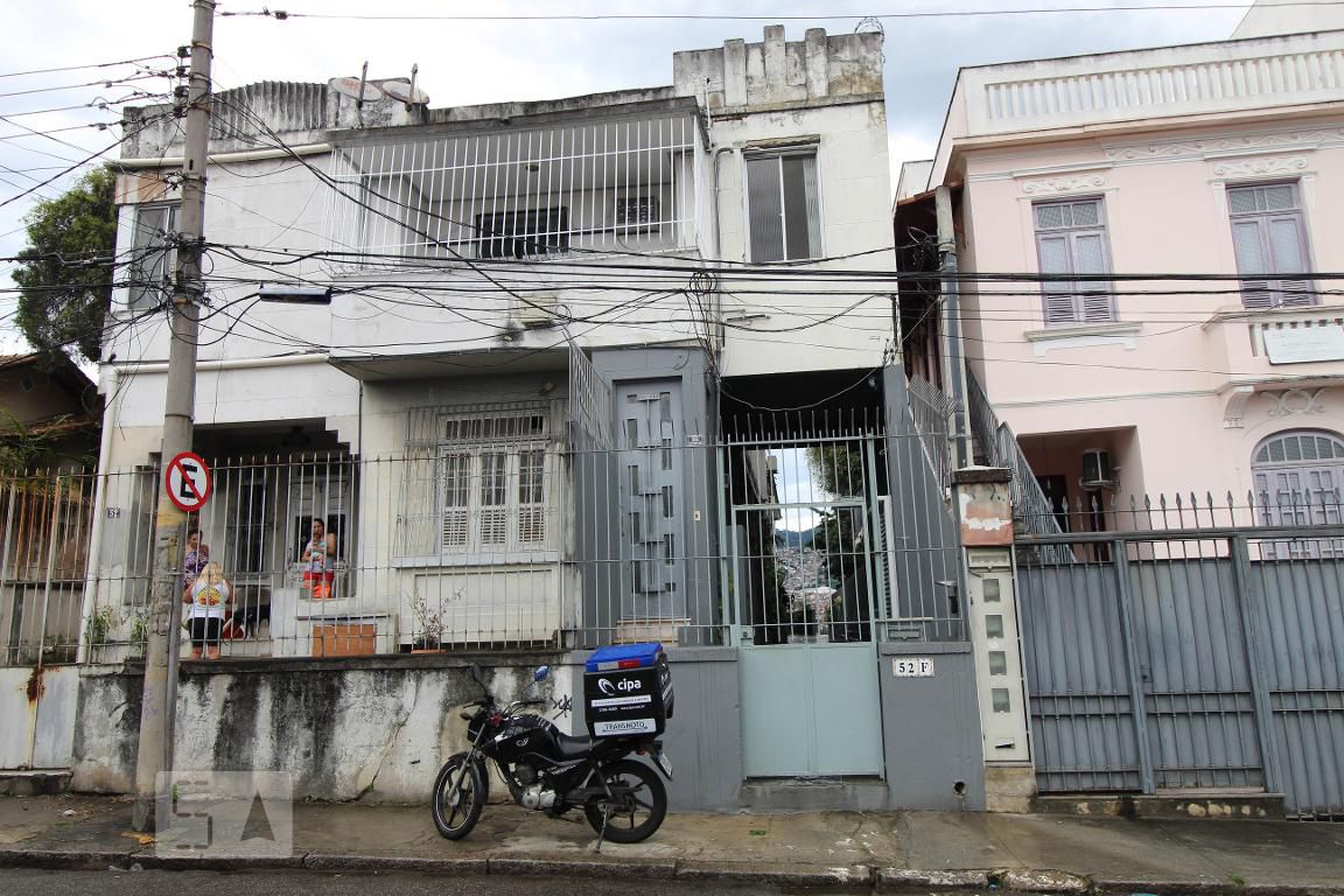 Fachada Condomínio em Rua Progresso, 52