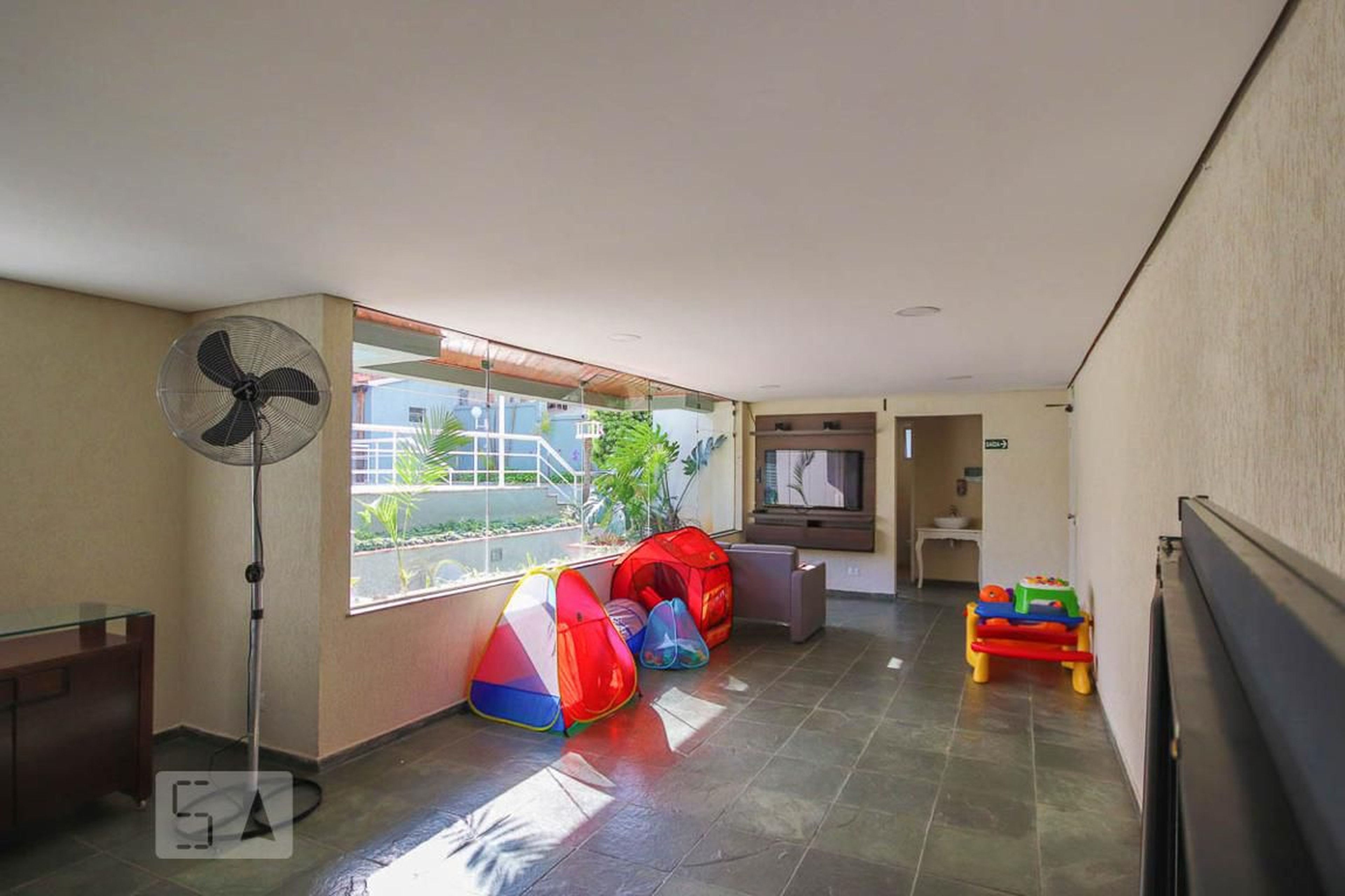 Salão de festas - Economia