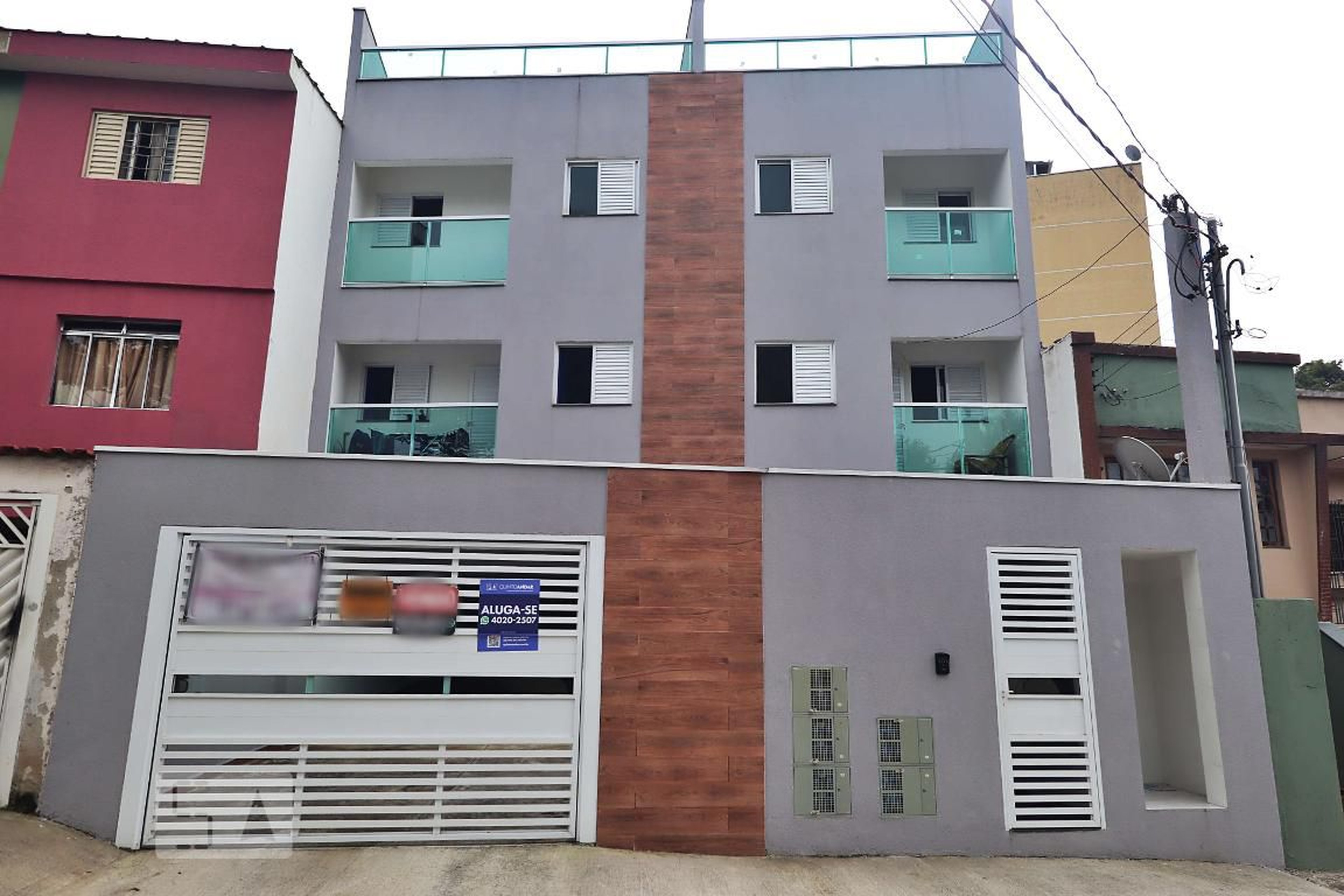 Fachada Condomínio em Rua Paulo Novais, 252