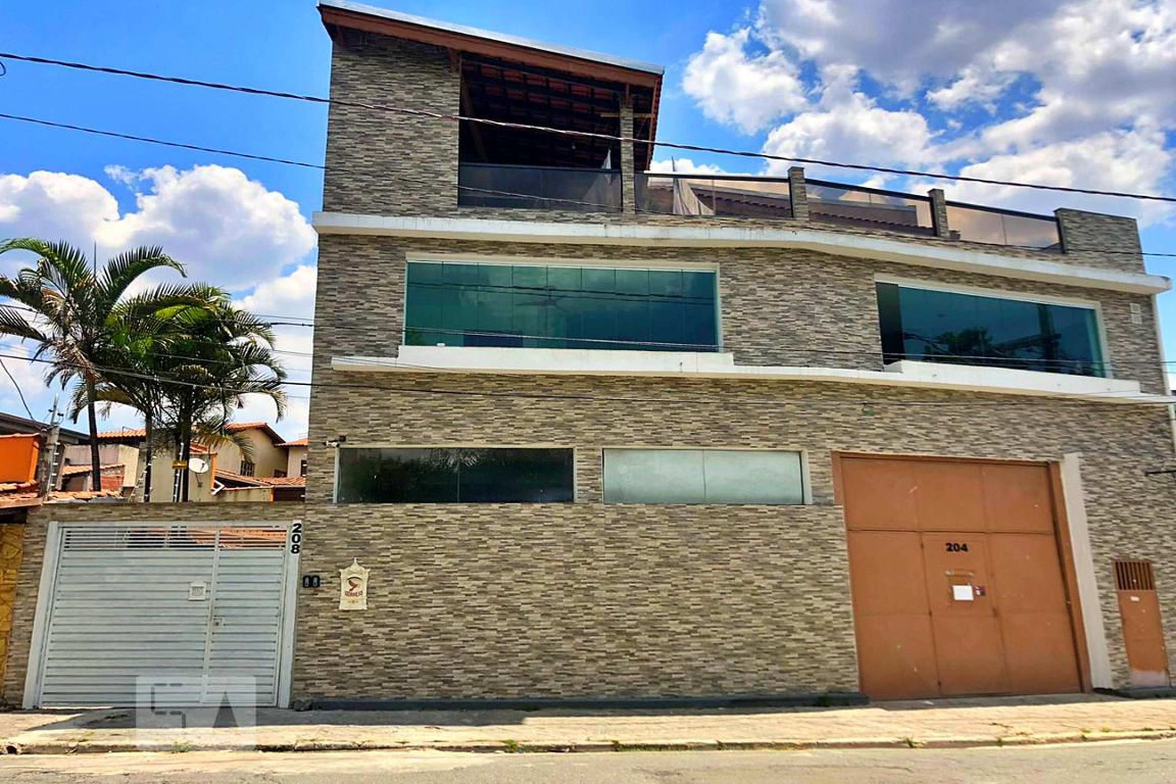 Fachada Condomínio em Rua Professor Edgar Vieira de Lima, 204