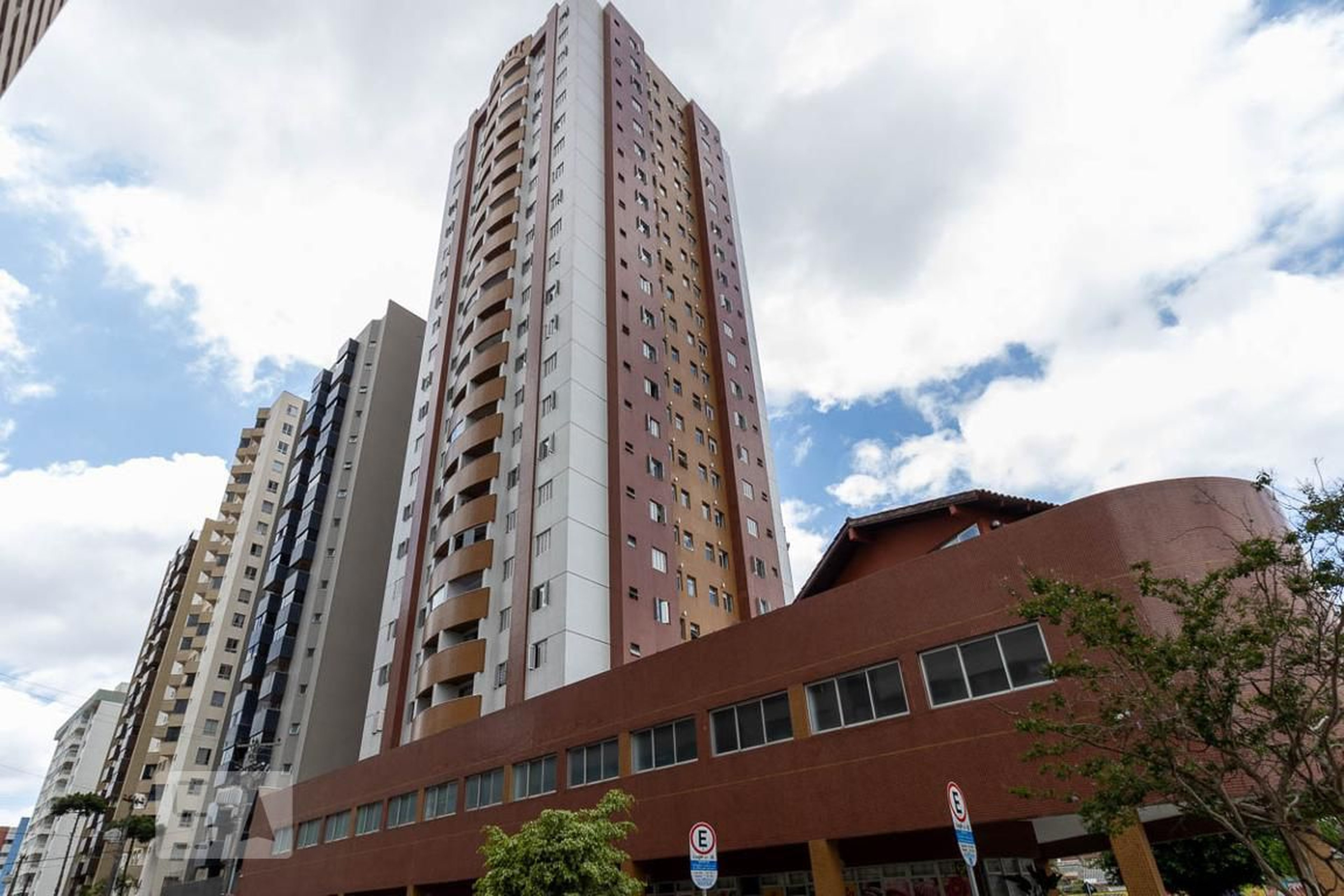 Fachada Condomínio Vila Nova