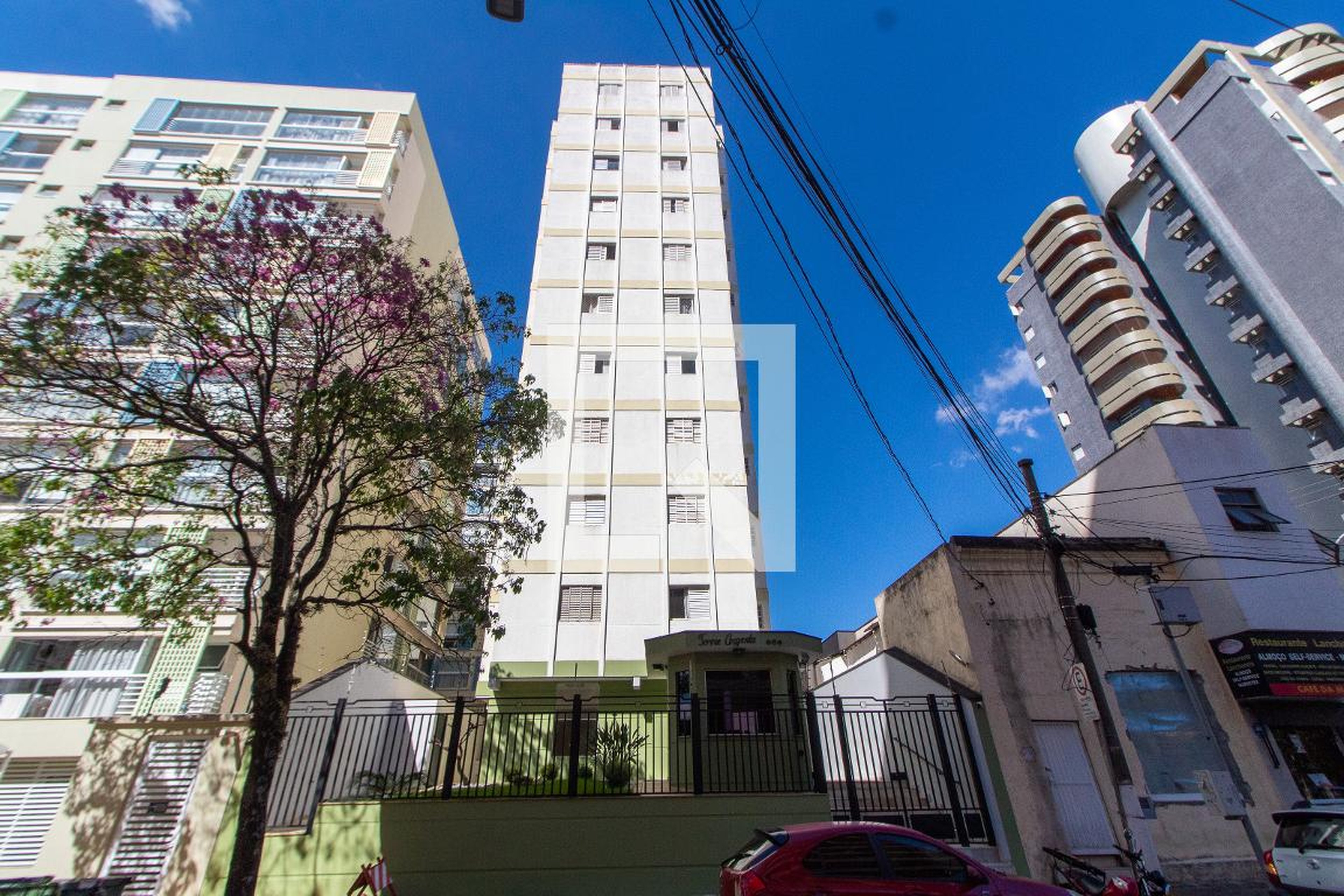 Fachada Condomínio em Rua Duque de Caxias, 868