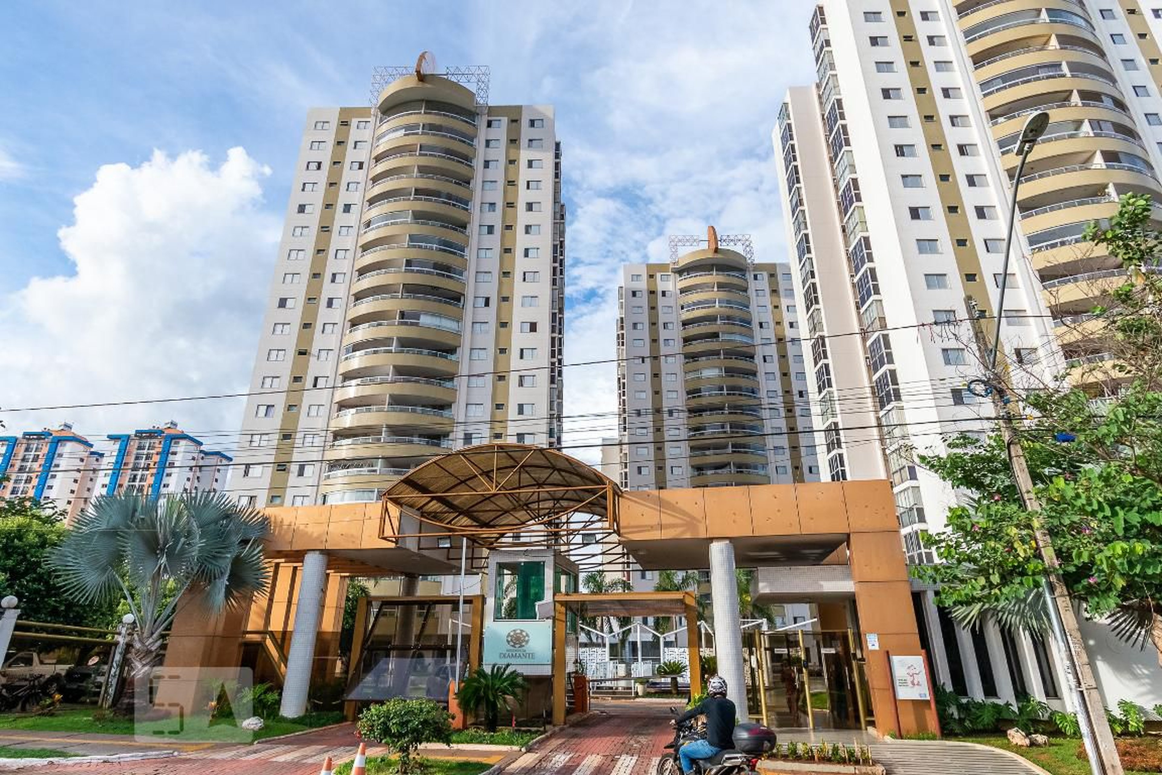 Fachada Residencial Diamante