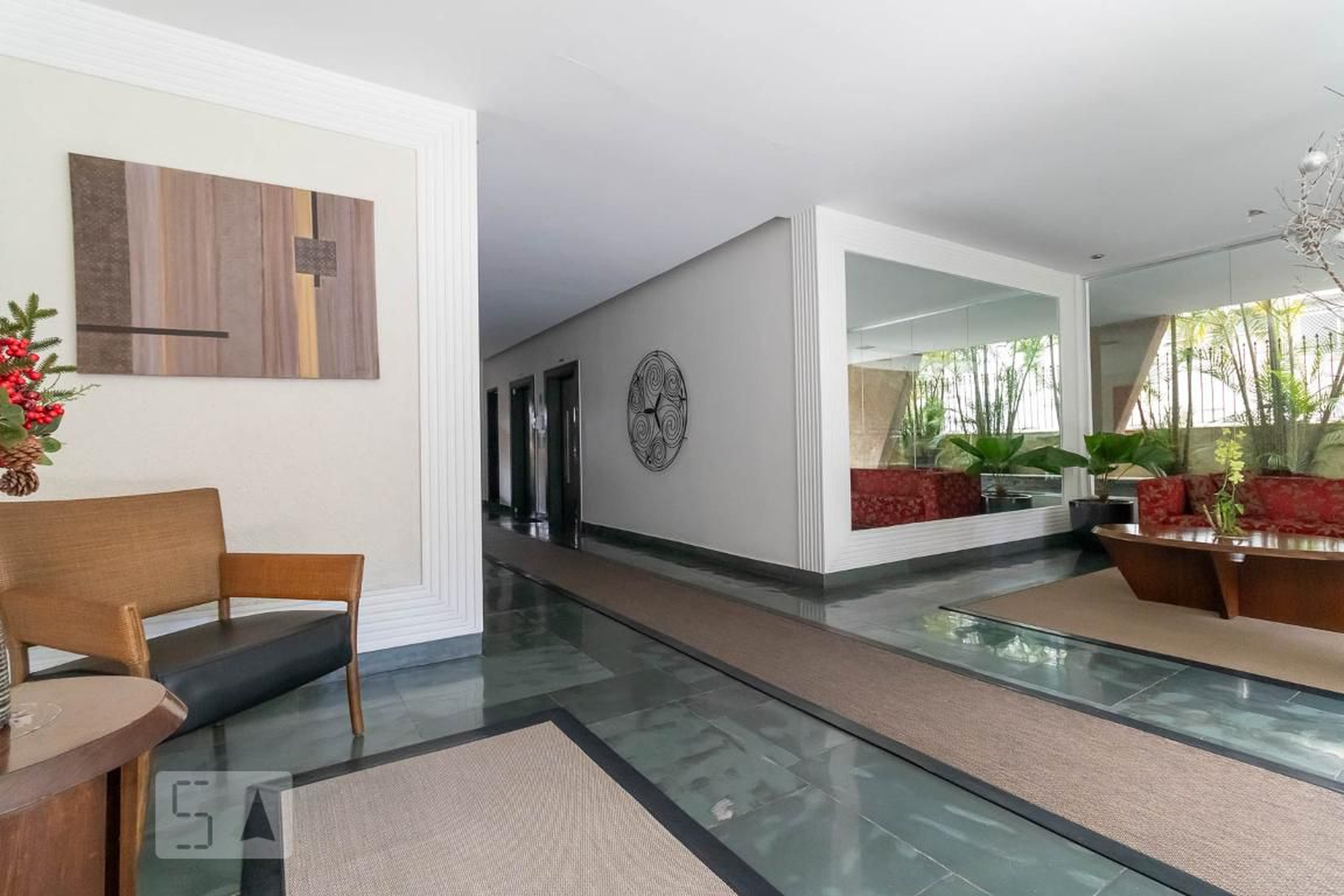 Hall - Marcelo Braido Dario