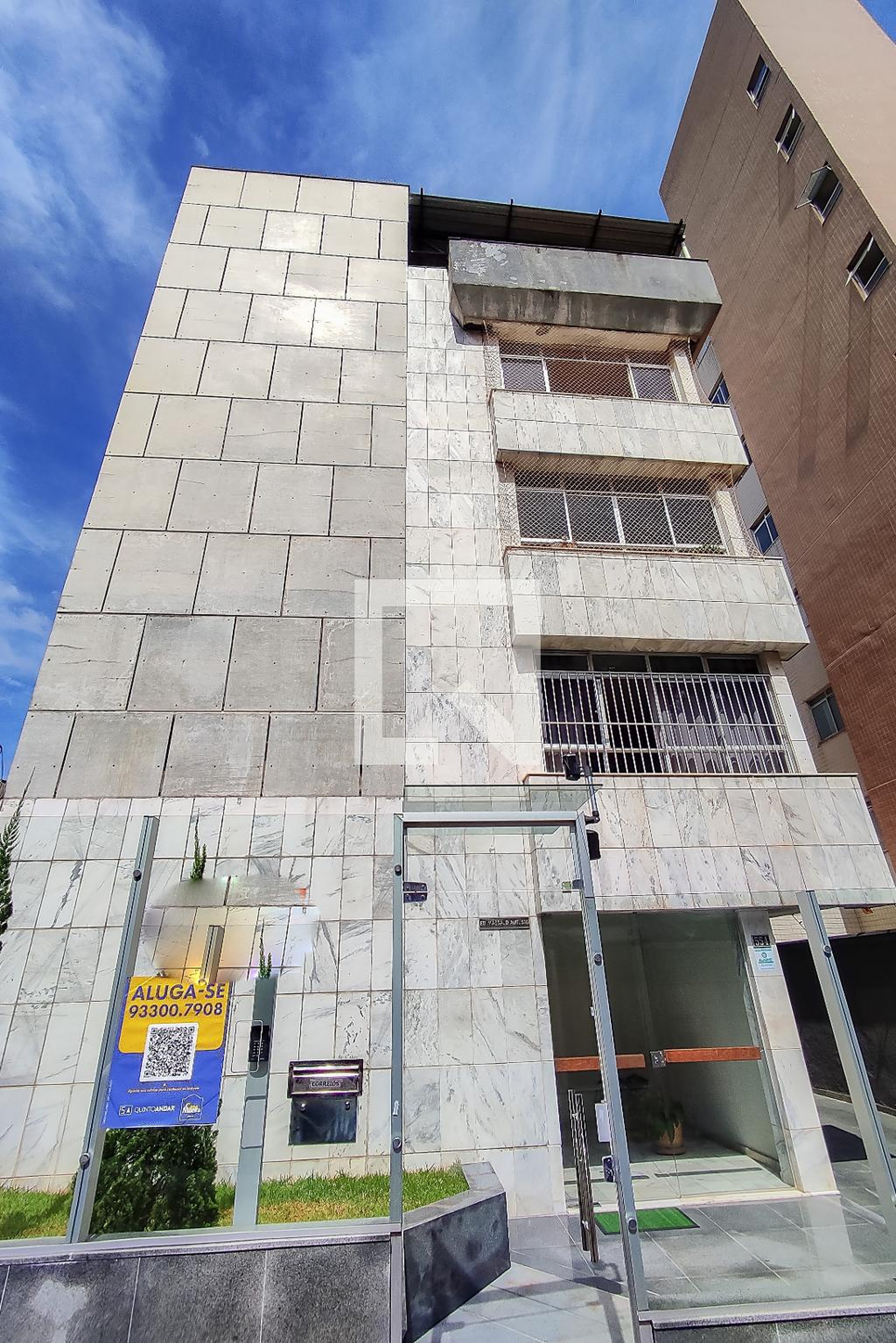 Fachada Condomínio em Rua Teixeira de Freitas, 554