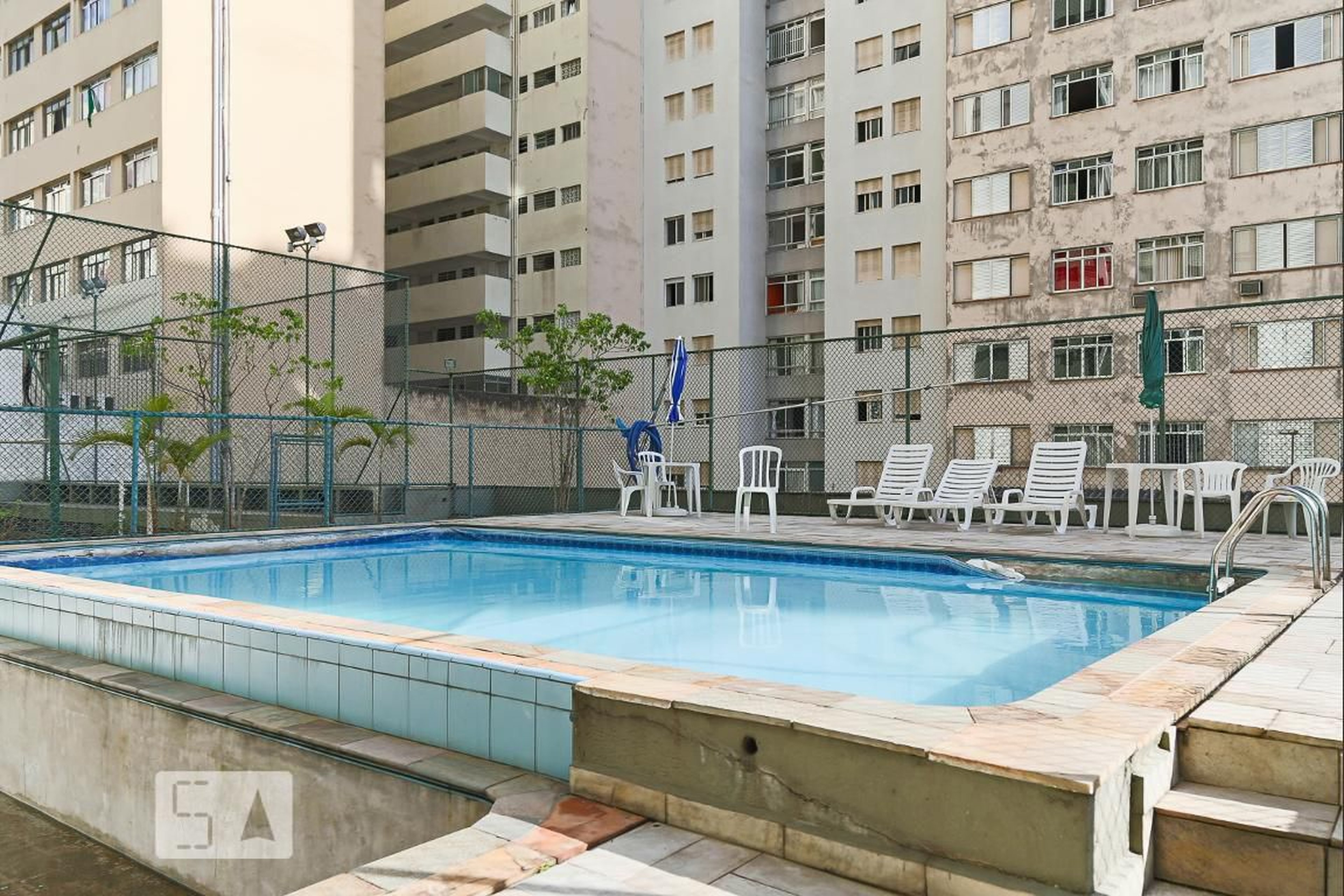 Piscina - Edifício Maristela