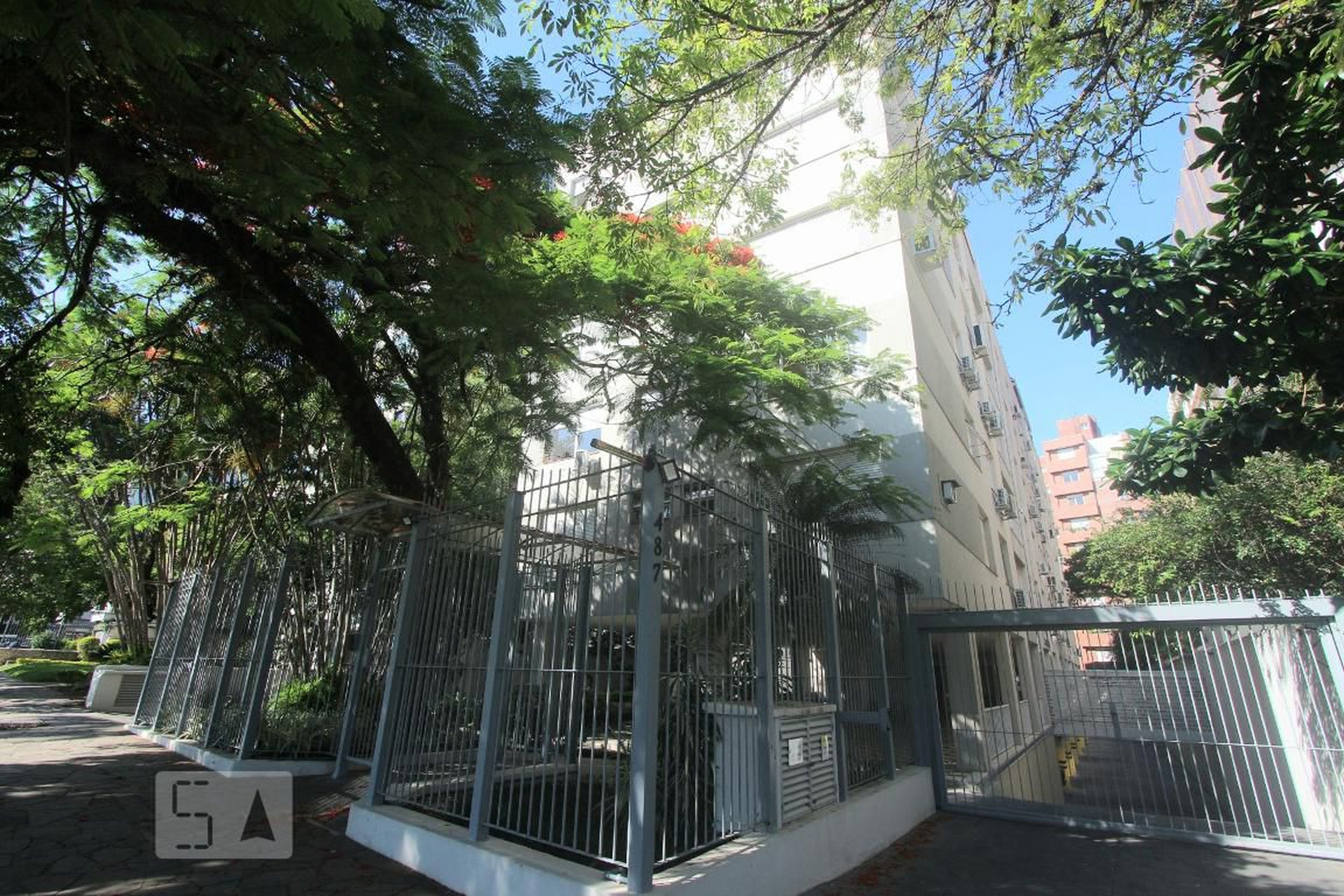 FACHADA Condomínio em Rua Doutor Vale, 487