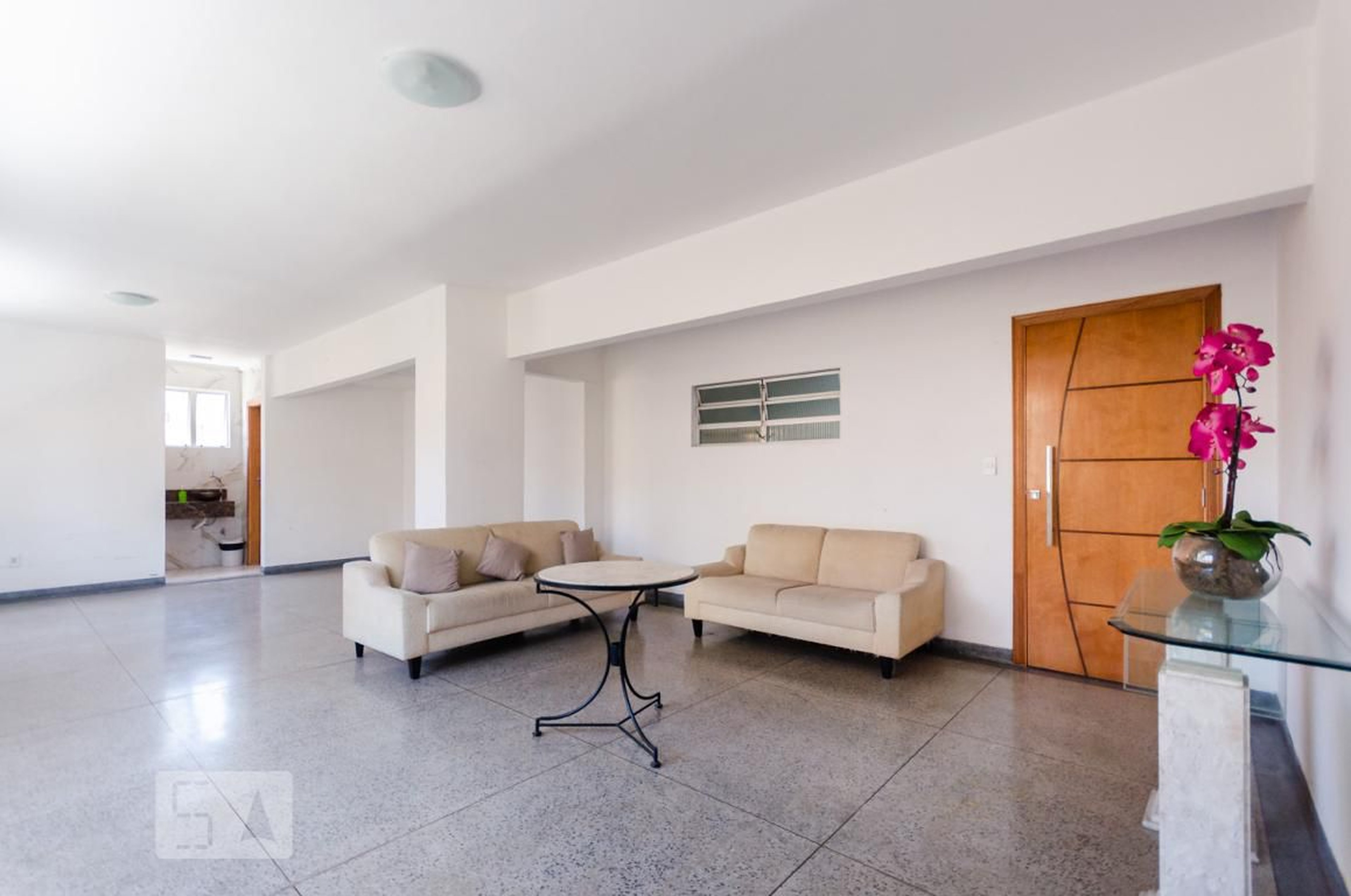 Salão de festas - Lucilia Miranda