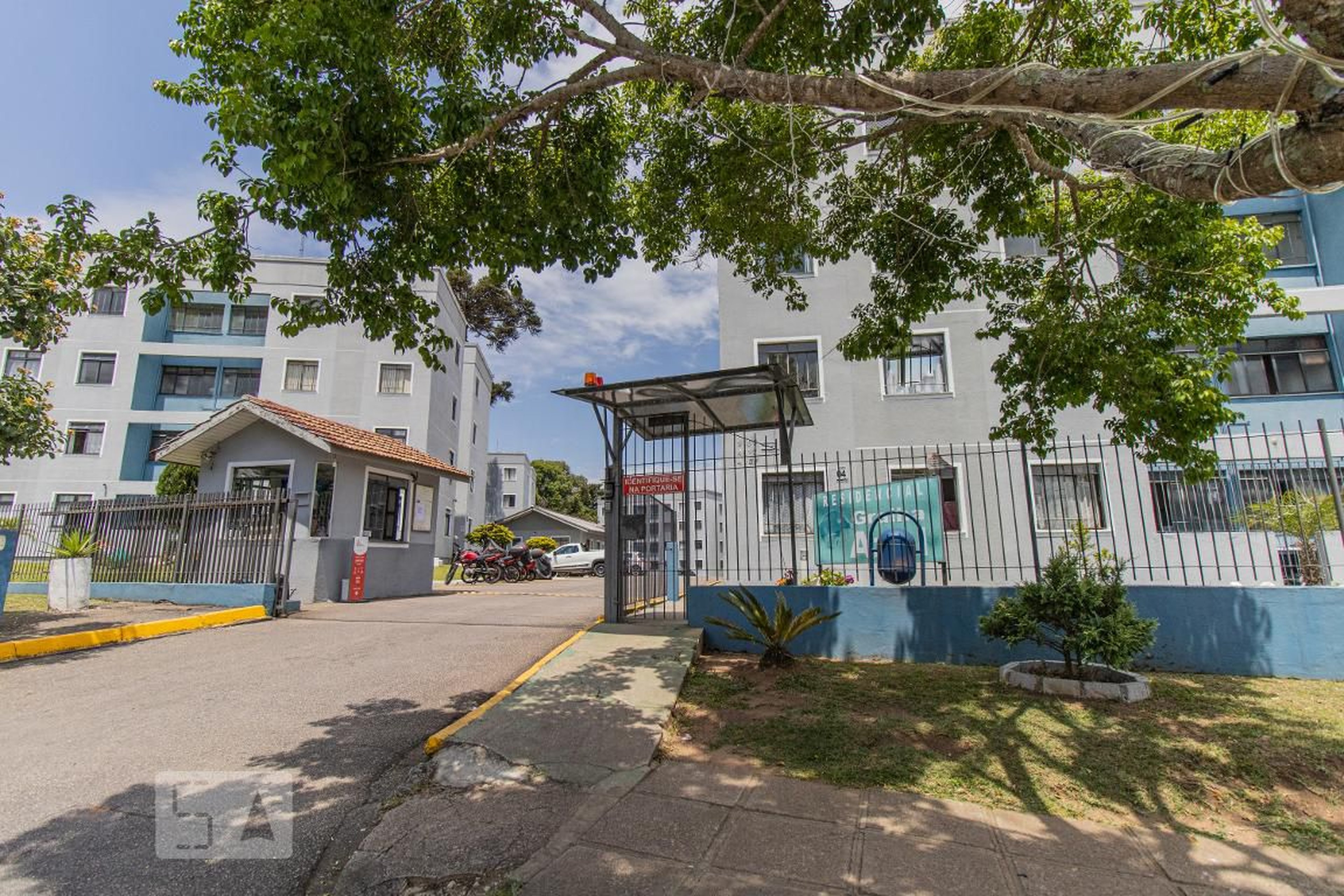 Fachada do Condomínio Residencial Gralha Azul