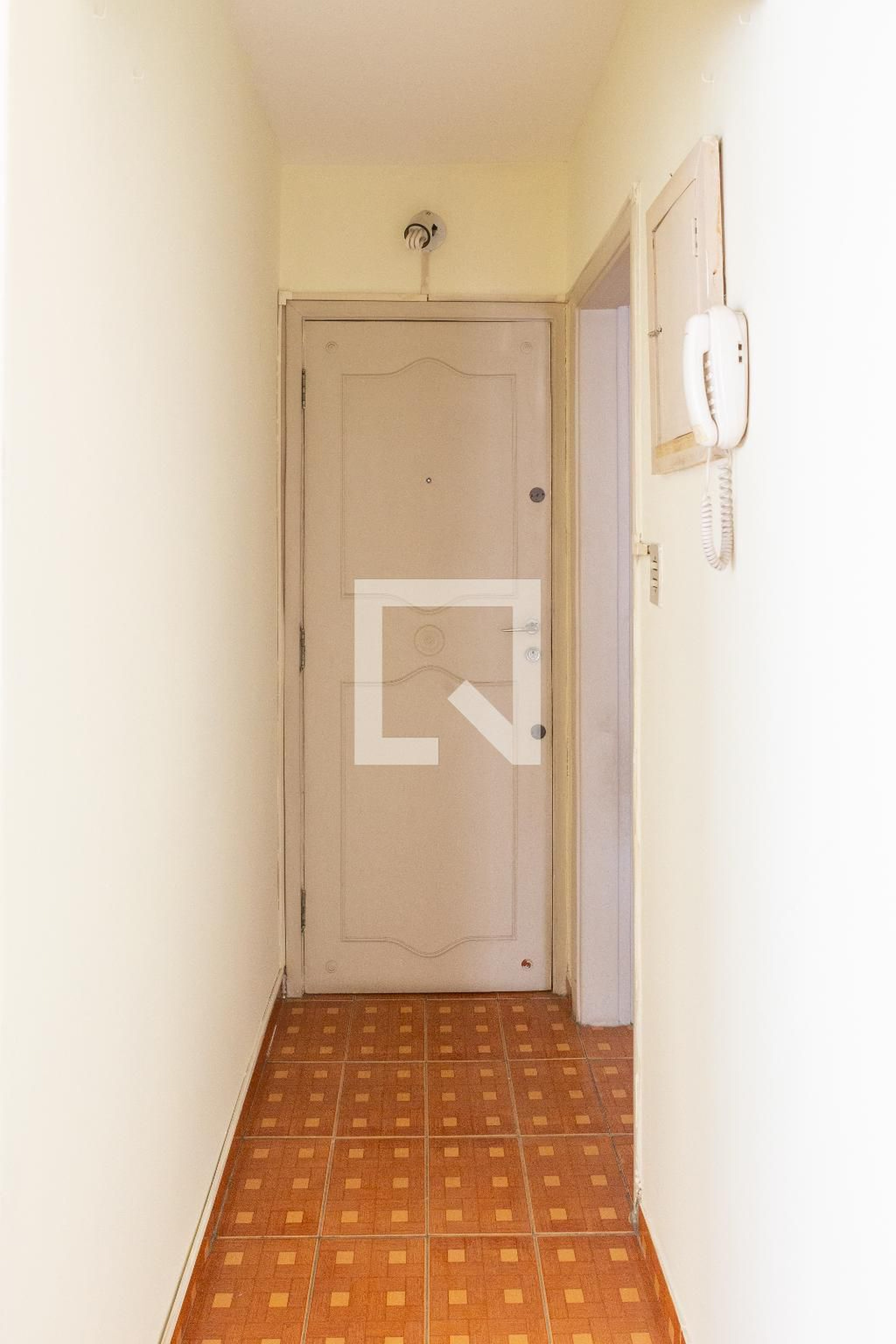 Entrada - Bandeirantes