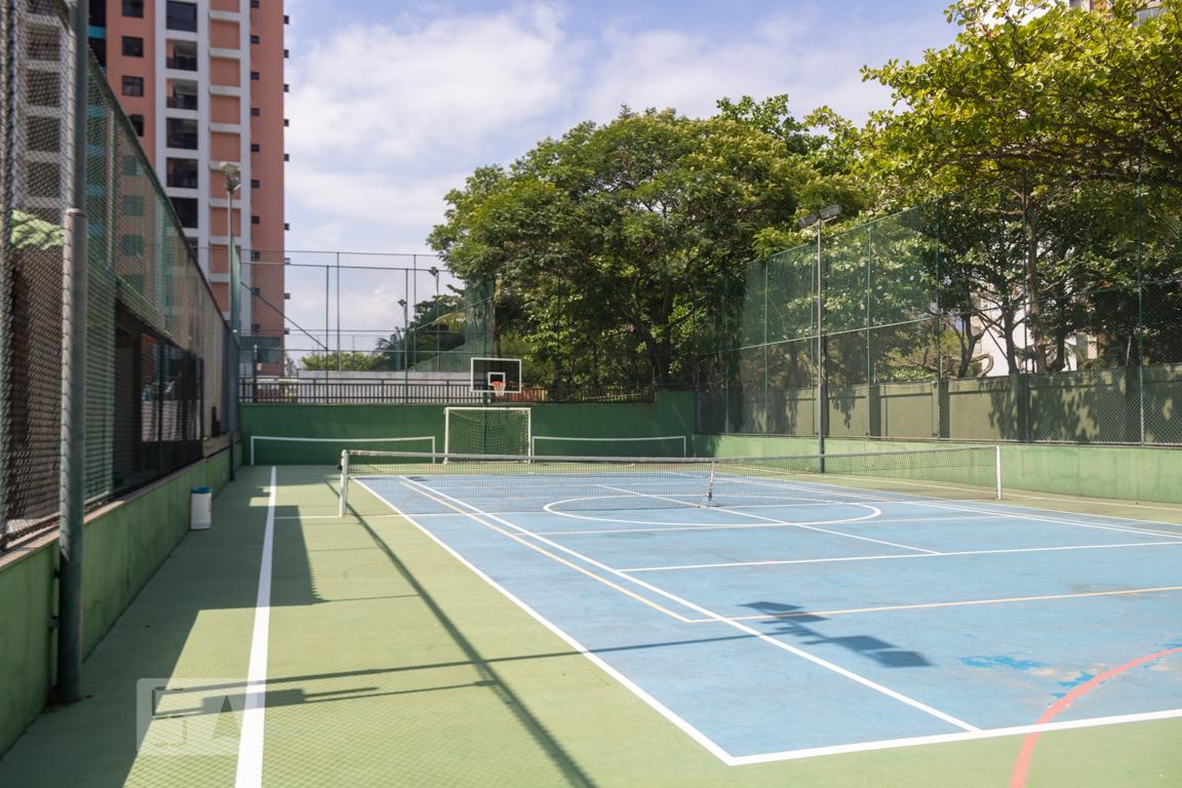 Quadra Esportiva - Mediterrâneo