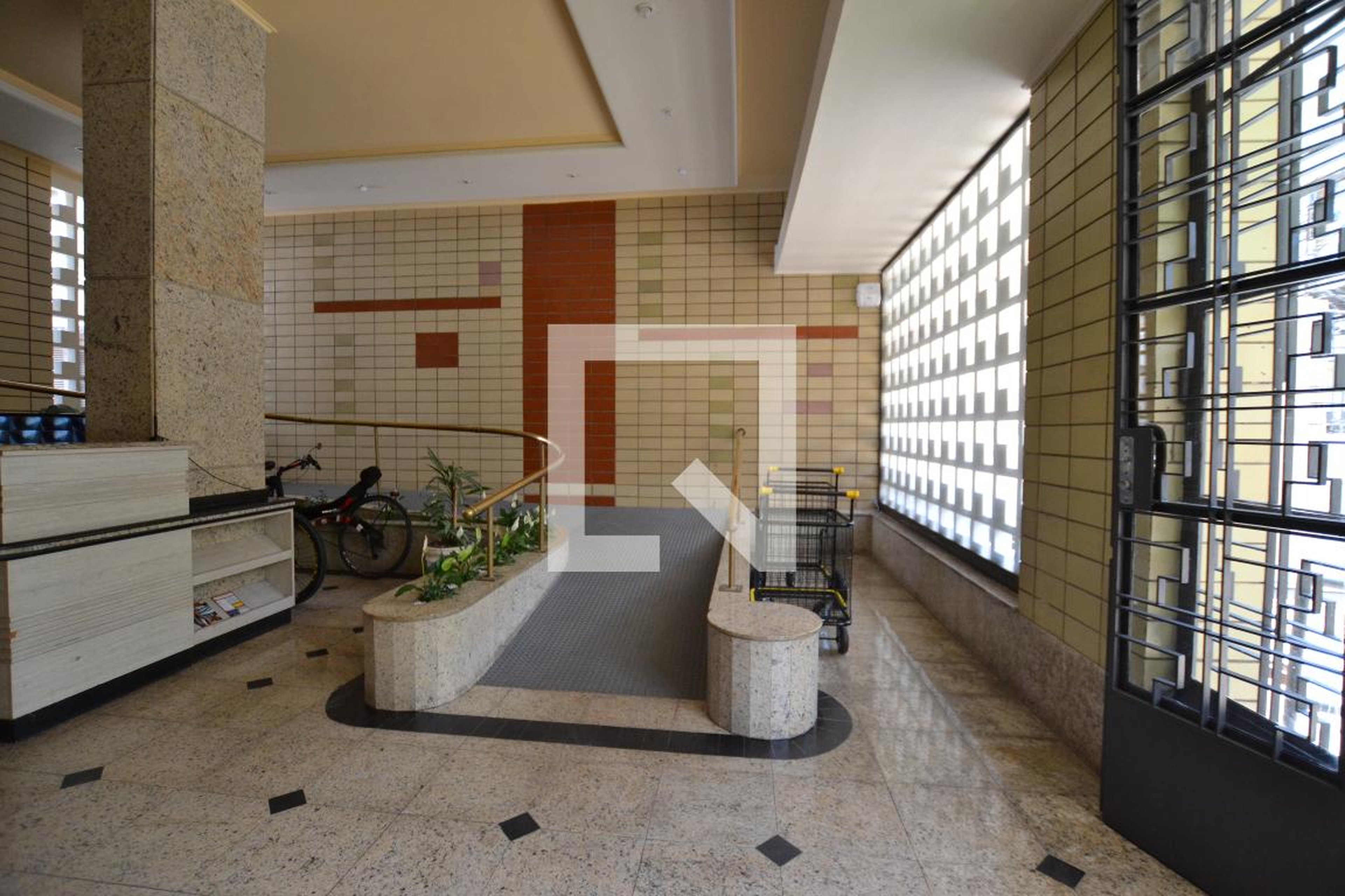 Hall de entrada - Edifício Pirajá