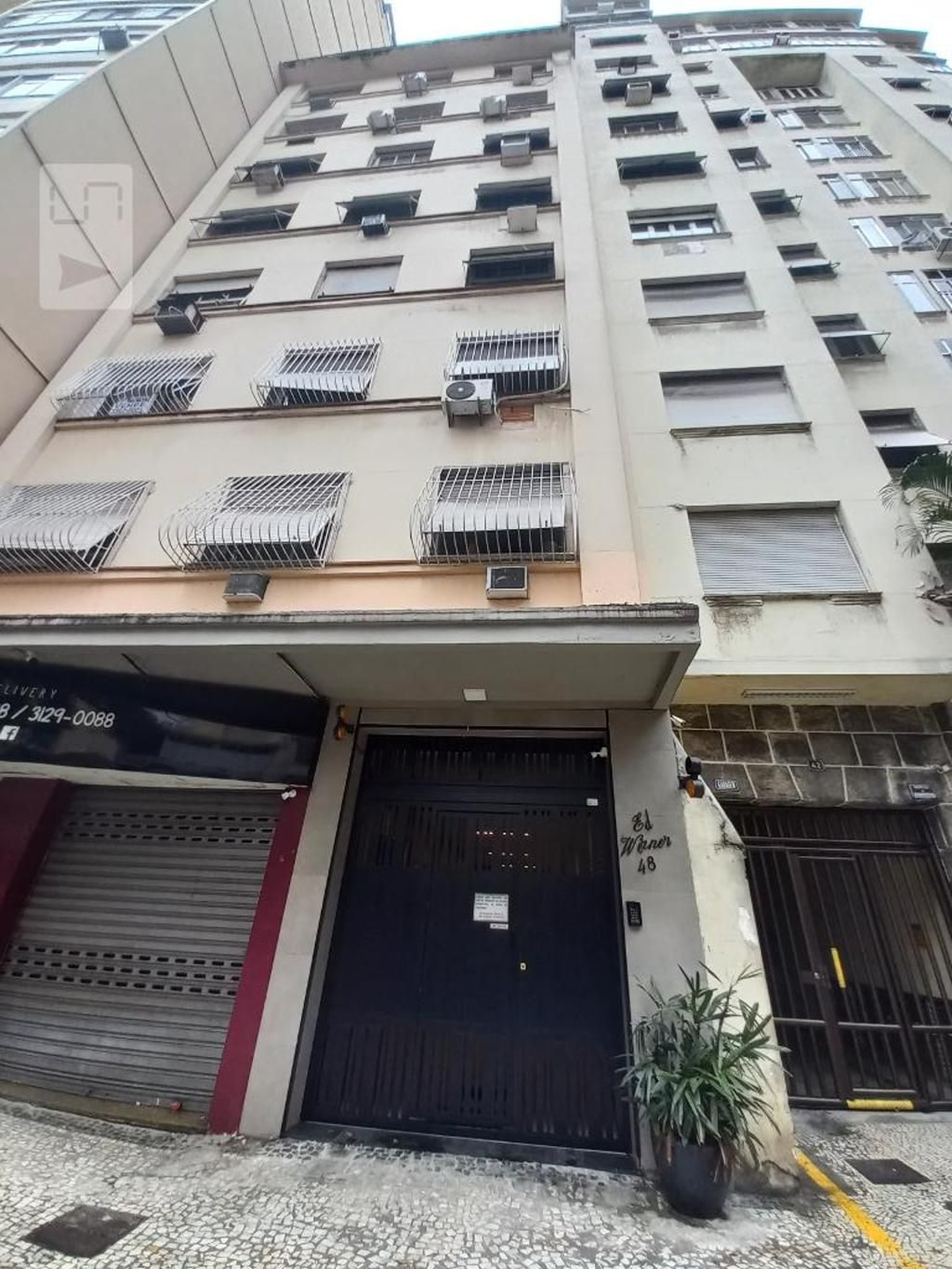 Fachada Condomínio em Rua Barata Ribeiro, 48