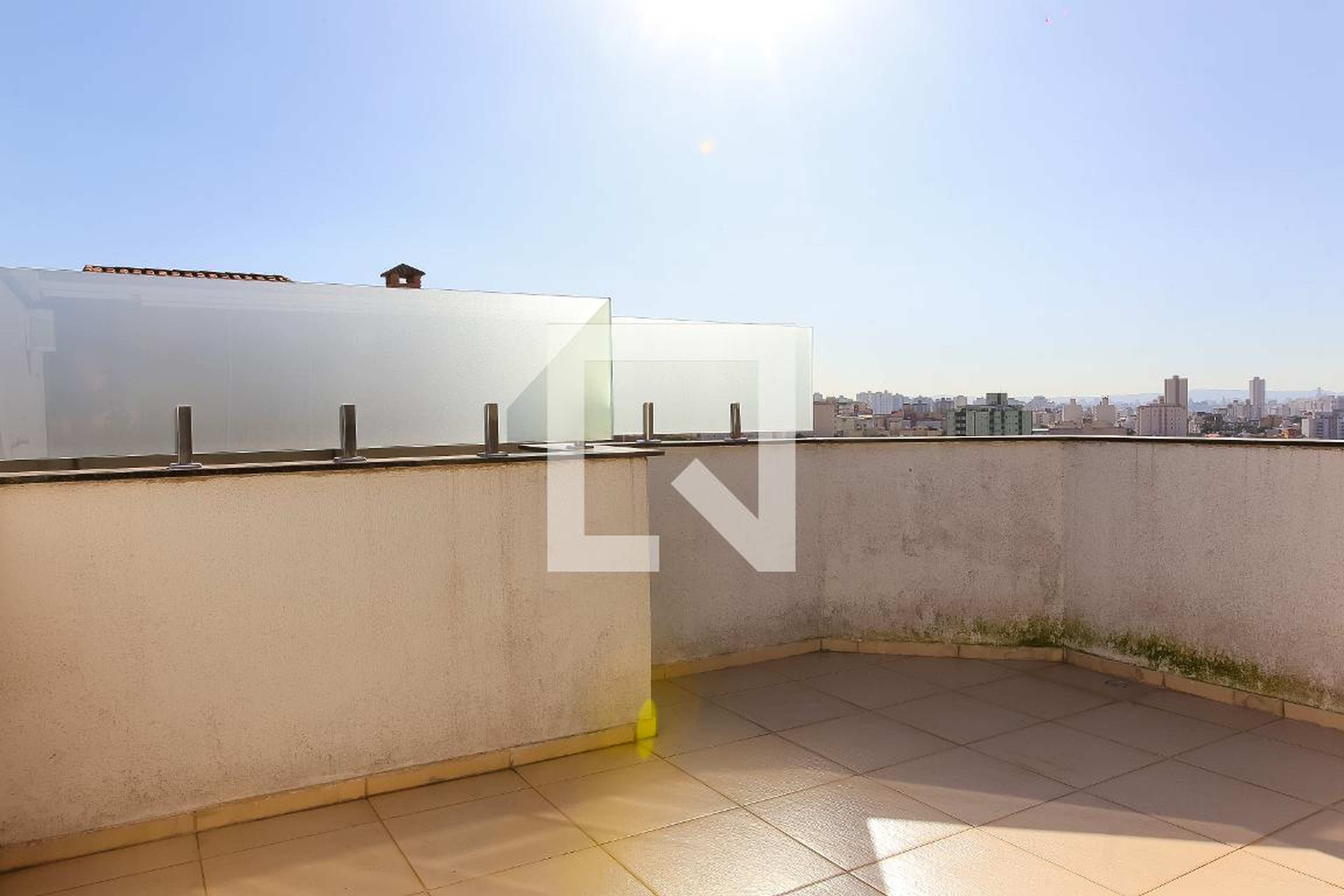 Área comum - Rua dos Jequitibás