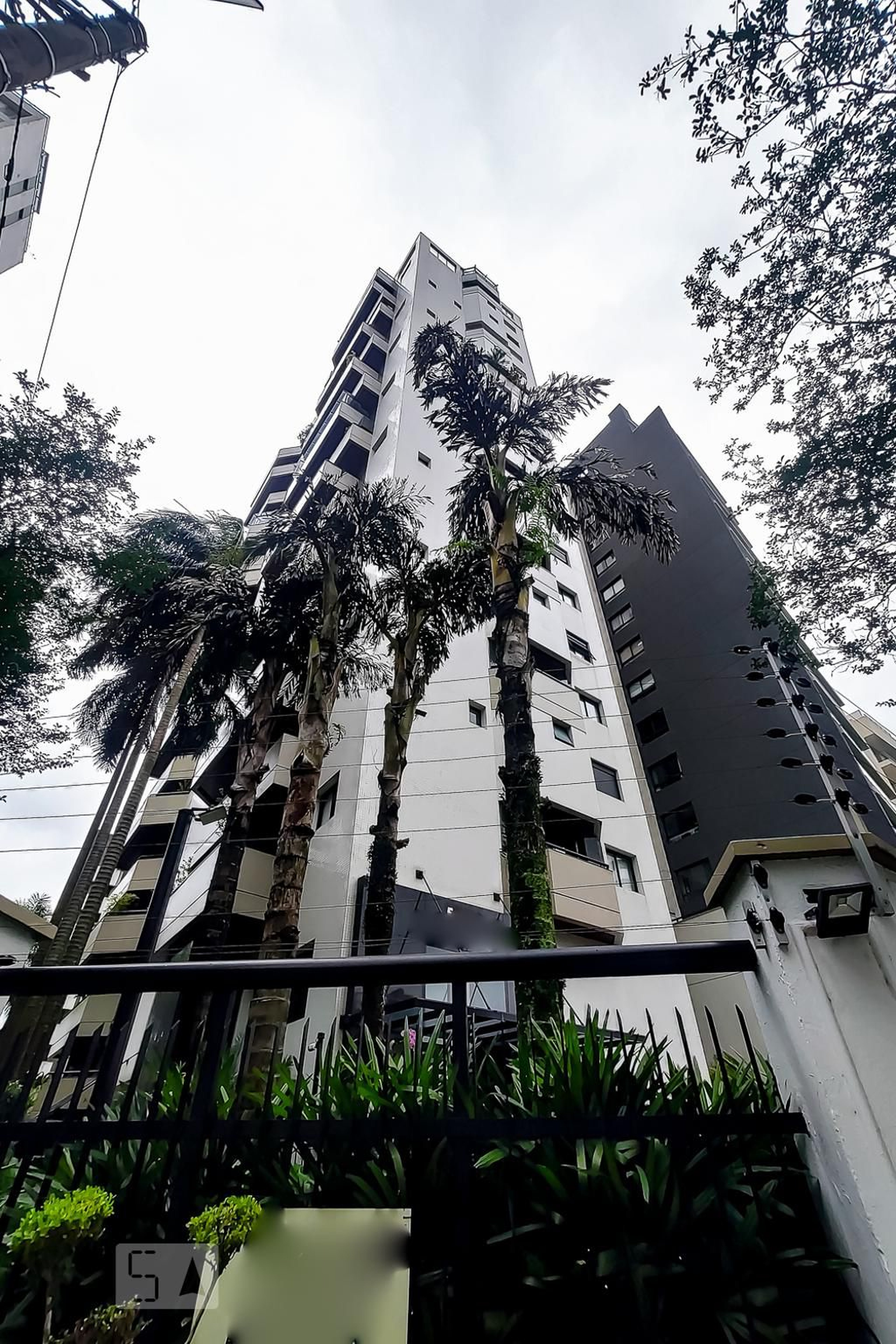 Fachada Condomínio Maison D'Amboise