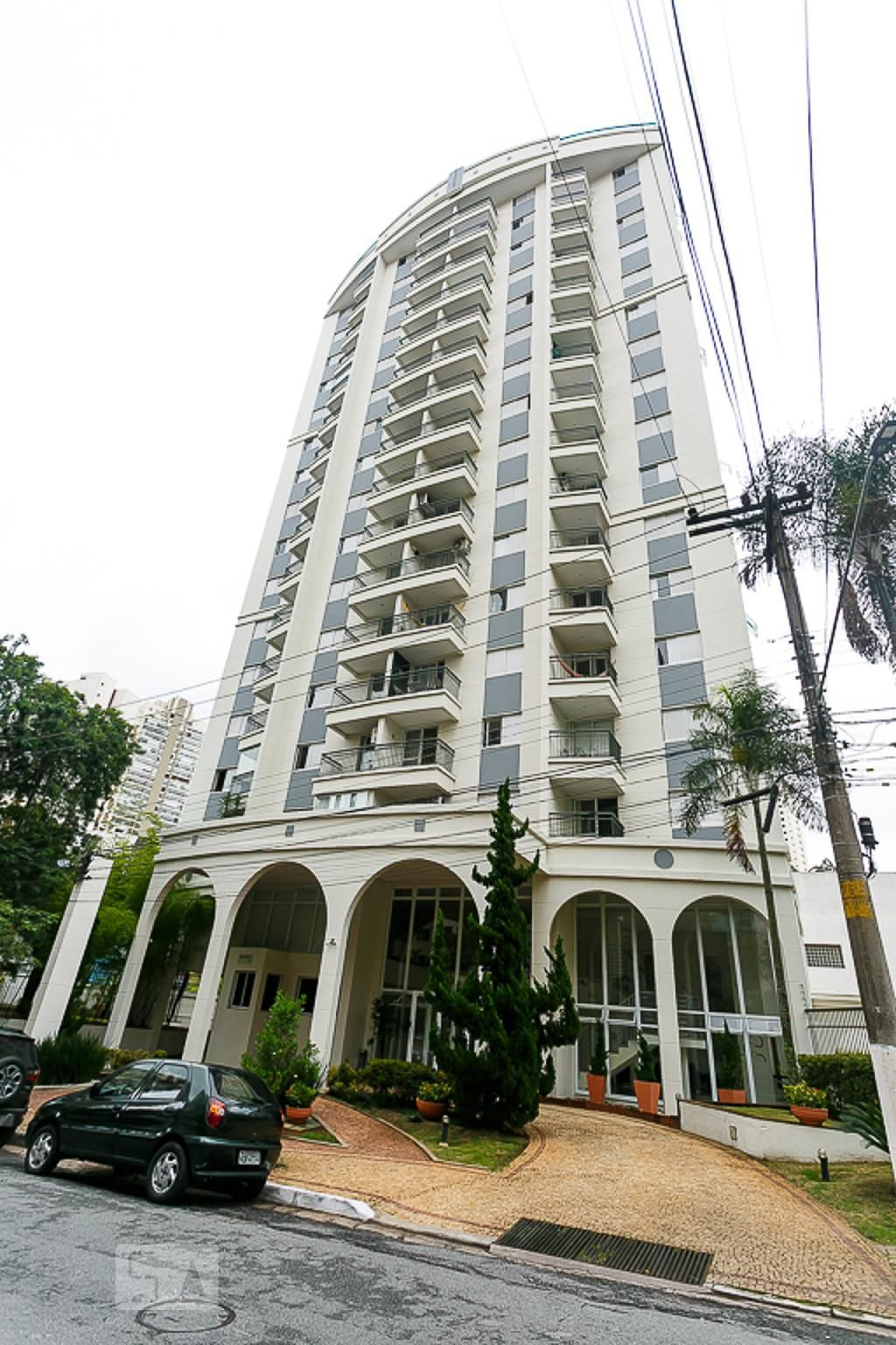 Fachada do Prédio Condomínio You First Studio Home