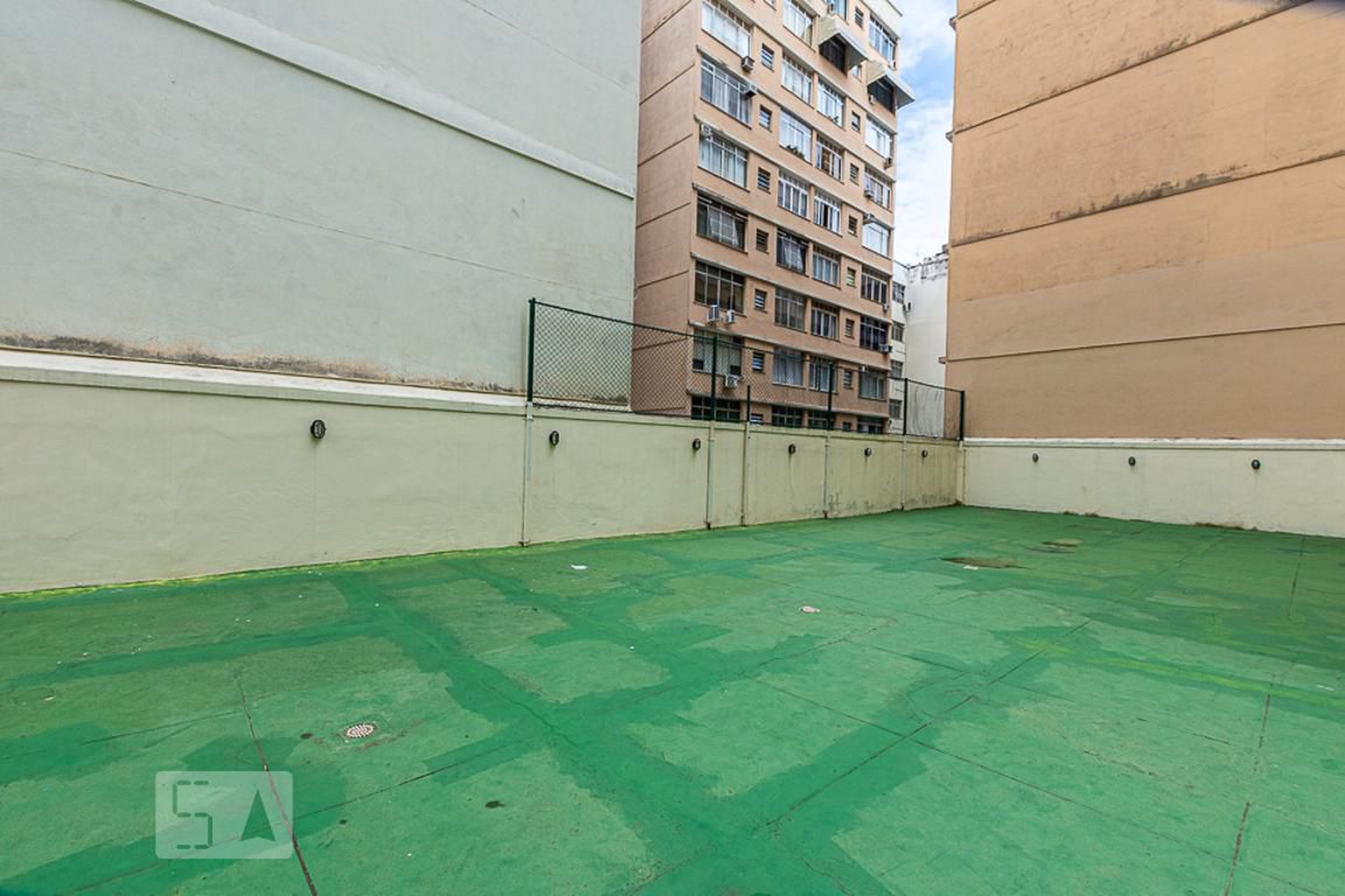 Quadra Esportiva - La Rochelle