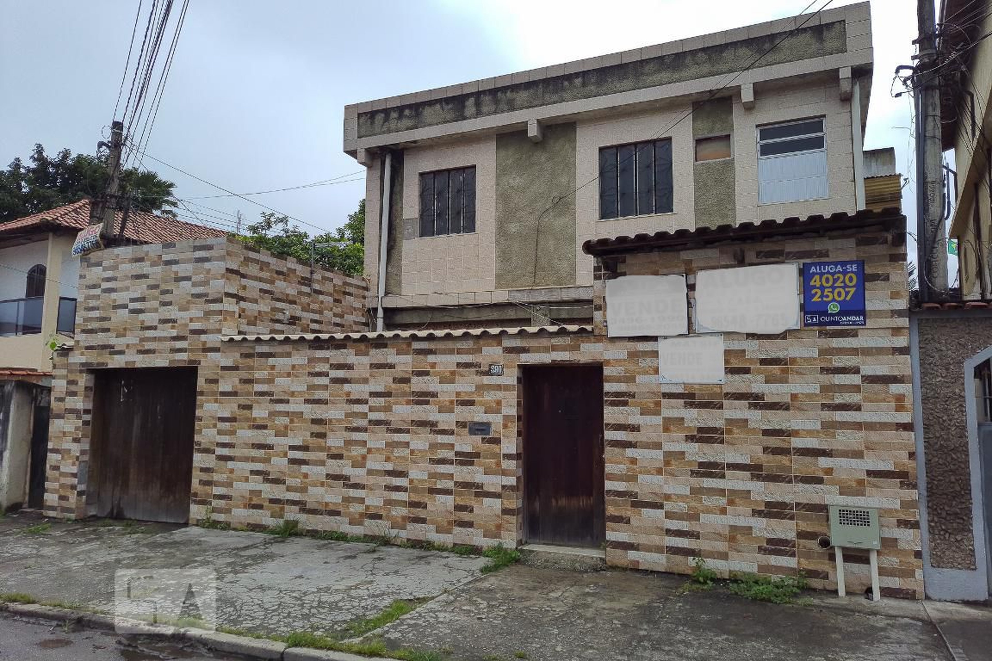 Fachada do Prédio Condomínio em Rua Carius, 390