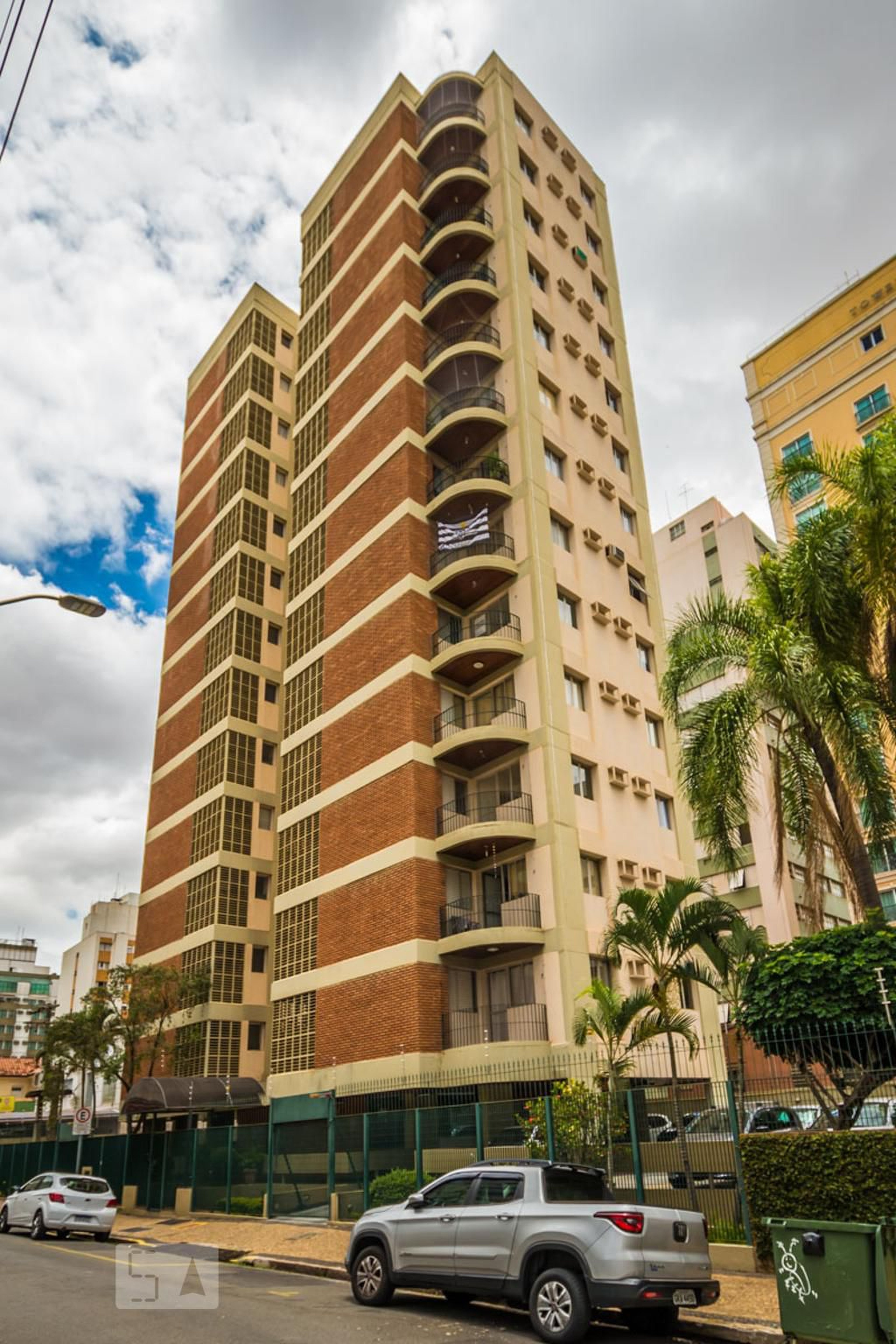 Fachada Condomínio em Rua General Osório, 1482