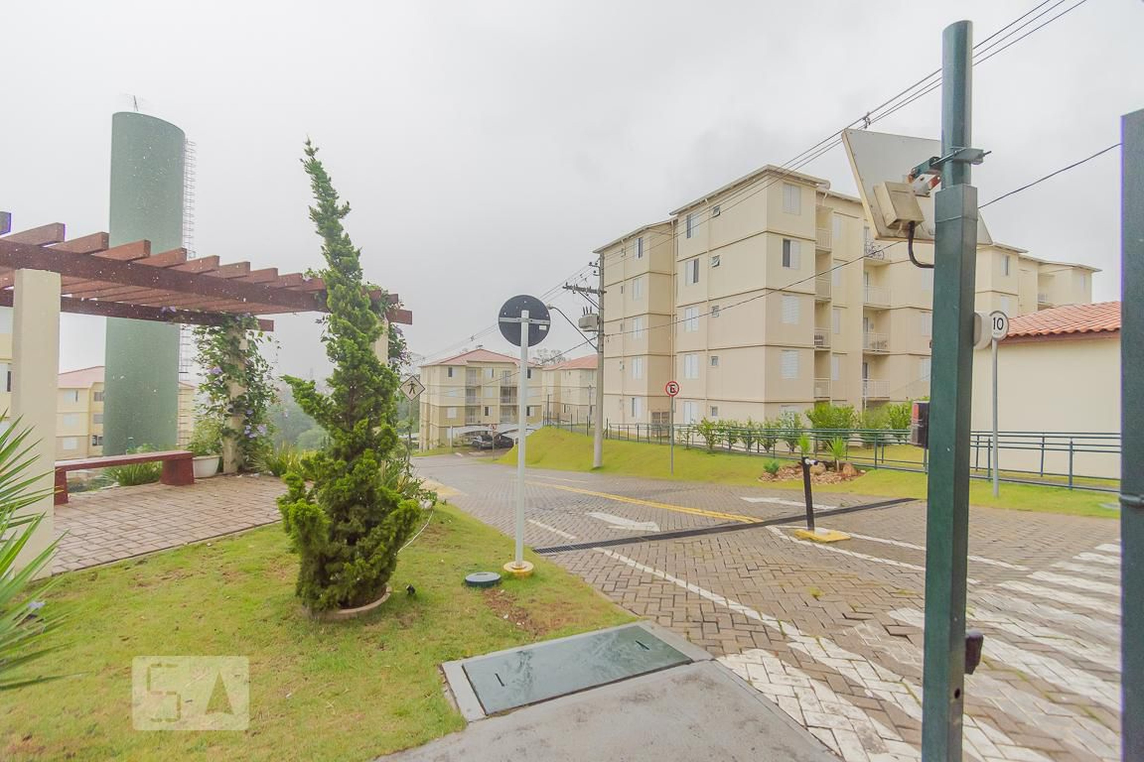 Fachada do Condomínio Condomínio Rossi Ideal Agua Bela