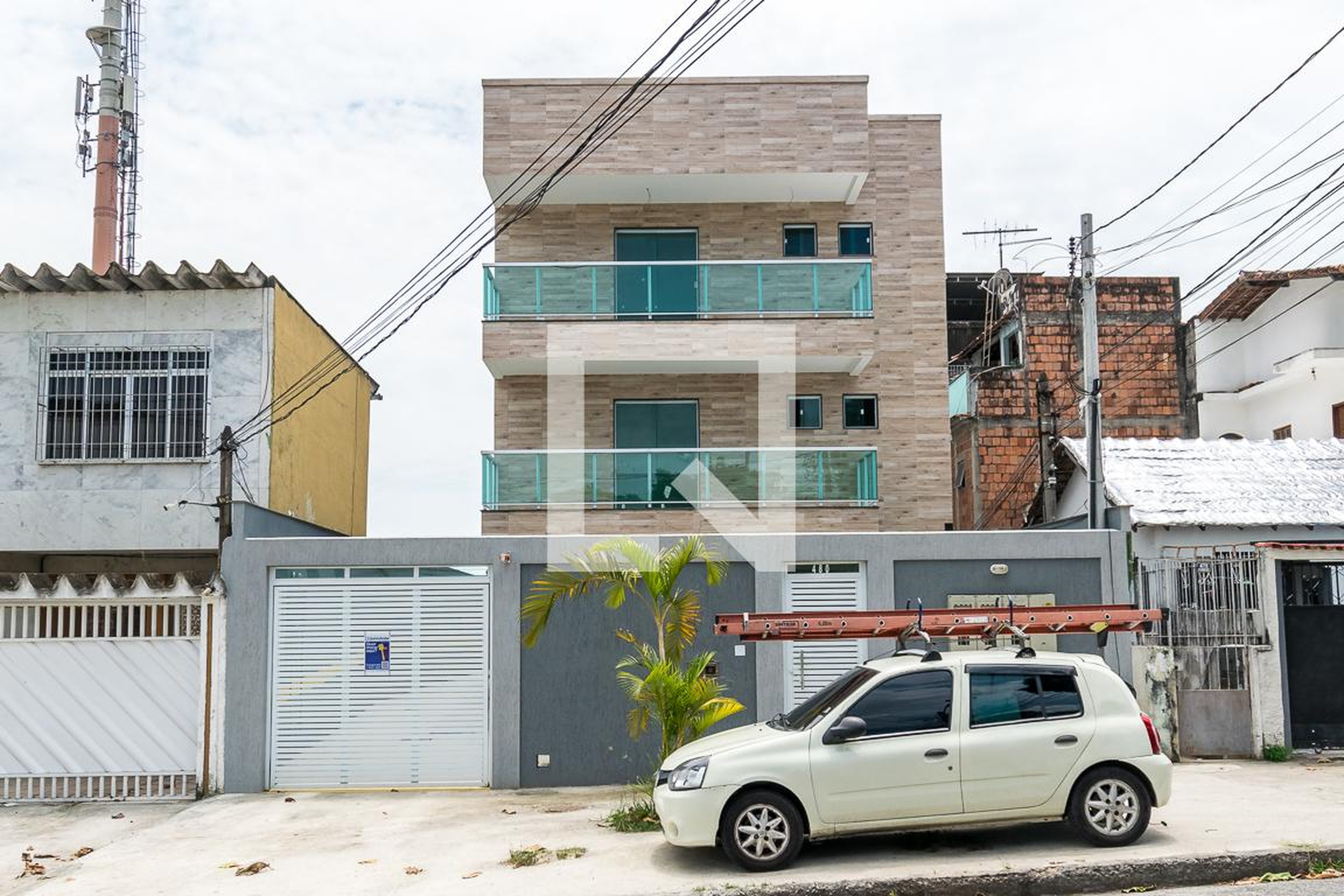 Fachada do Prédio Condomínio Ainda