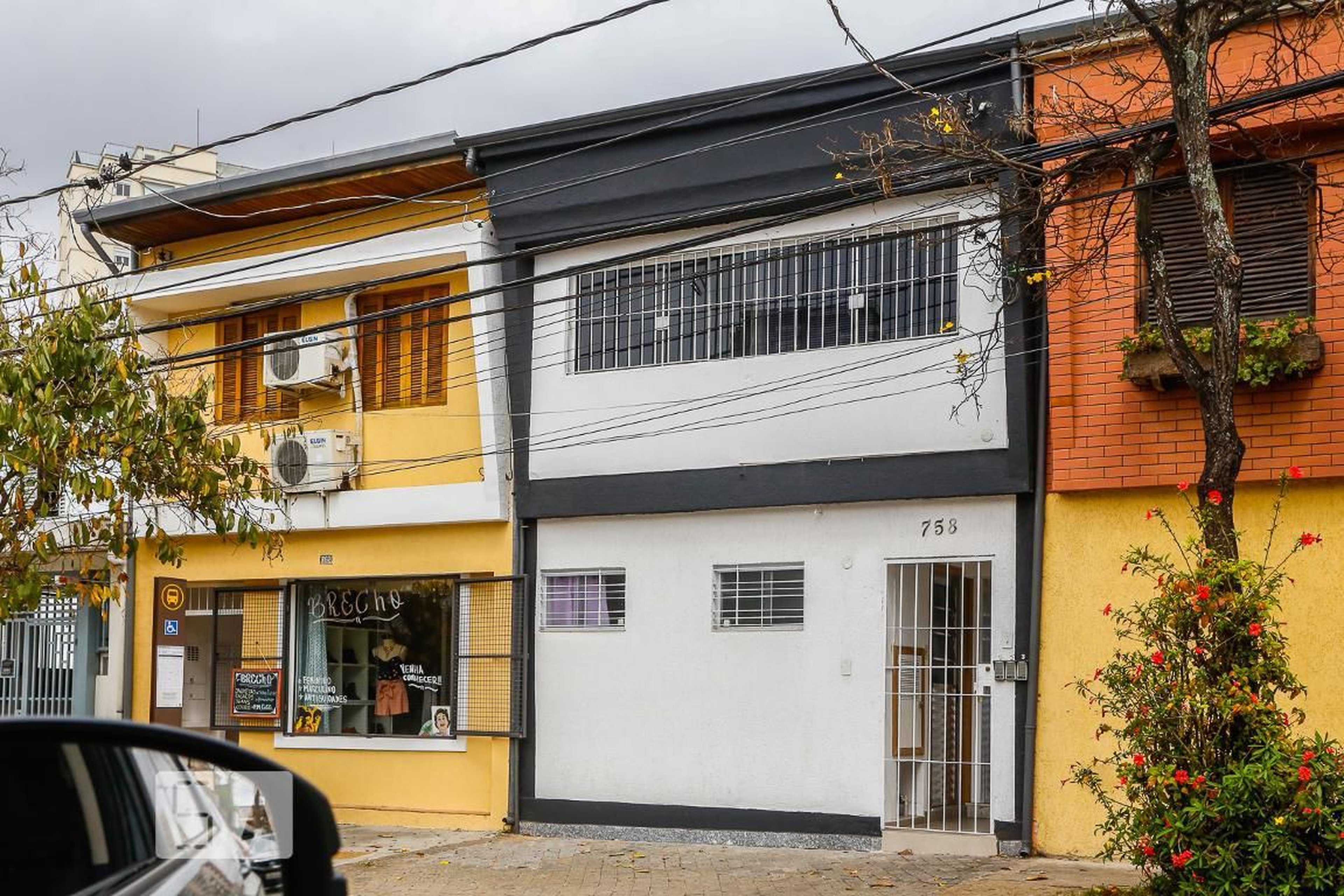 Fachada Condomínio em Rua Coronel Diogo, 758